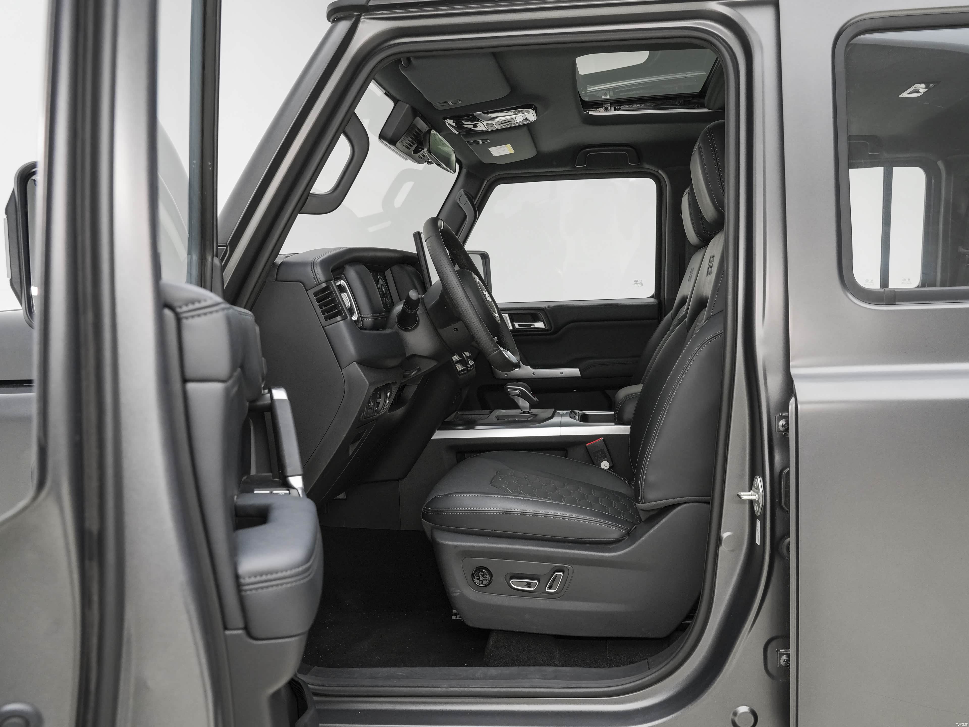 212 Tan Jing Zhe 01 &mdash; Interior 1
