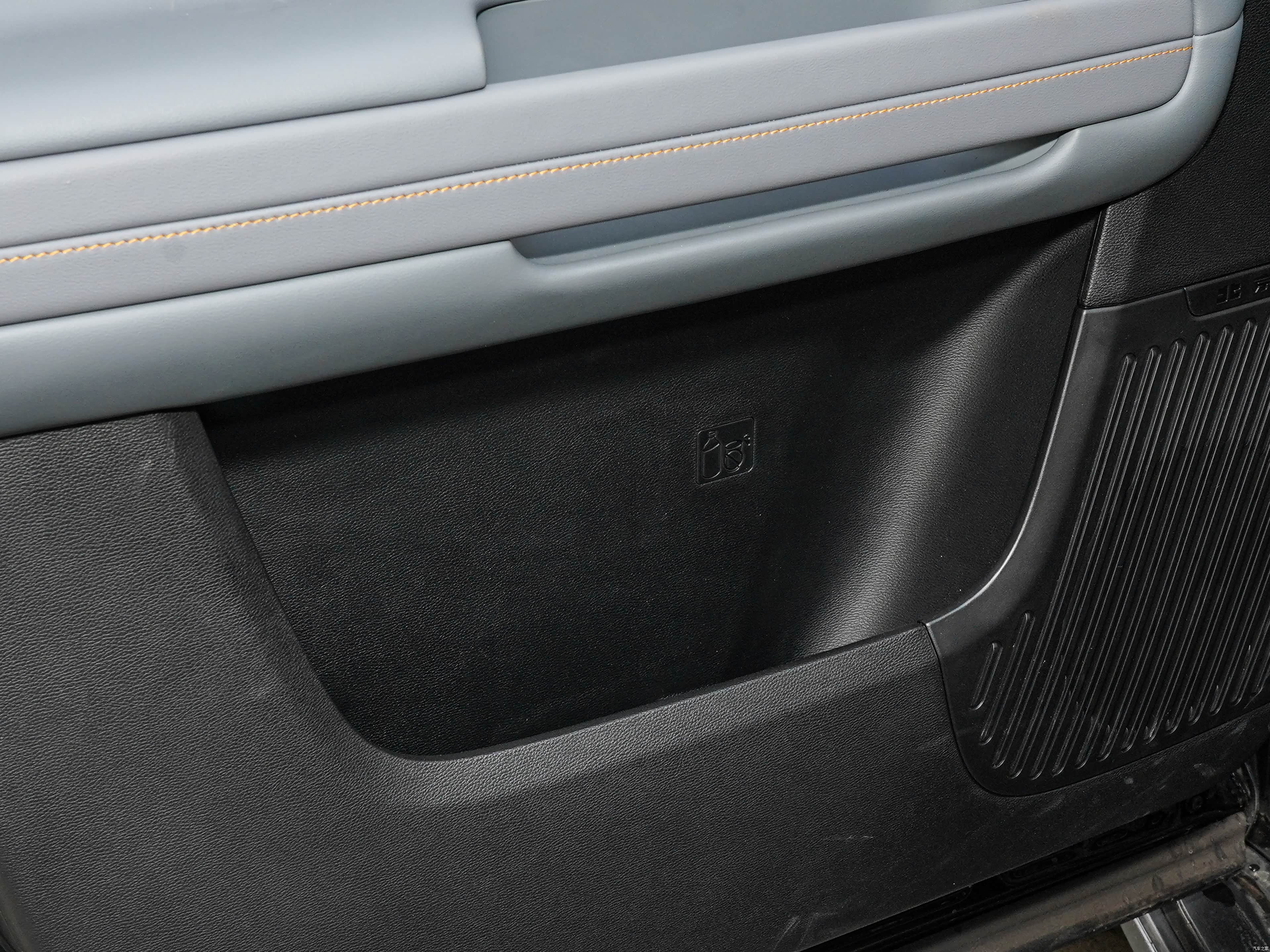 BAIC BJ40 2026 2.0D Diesel &mdash; Interior 5