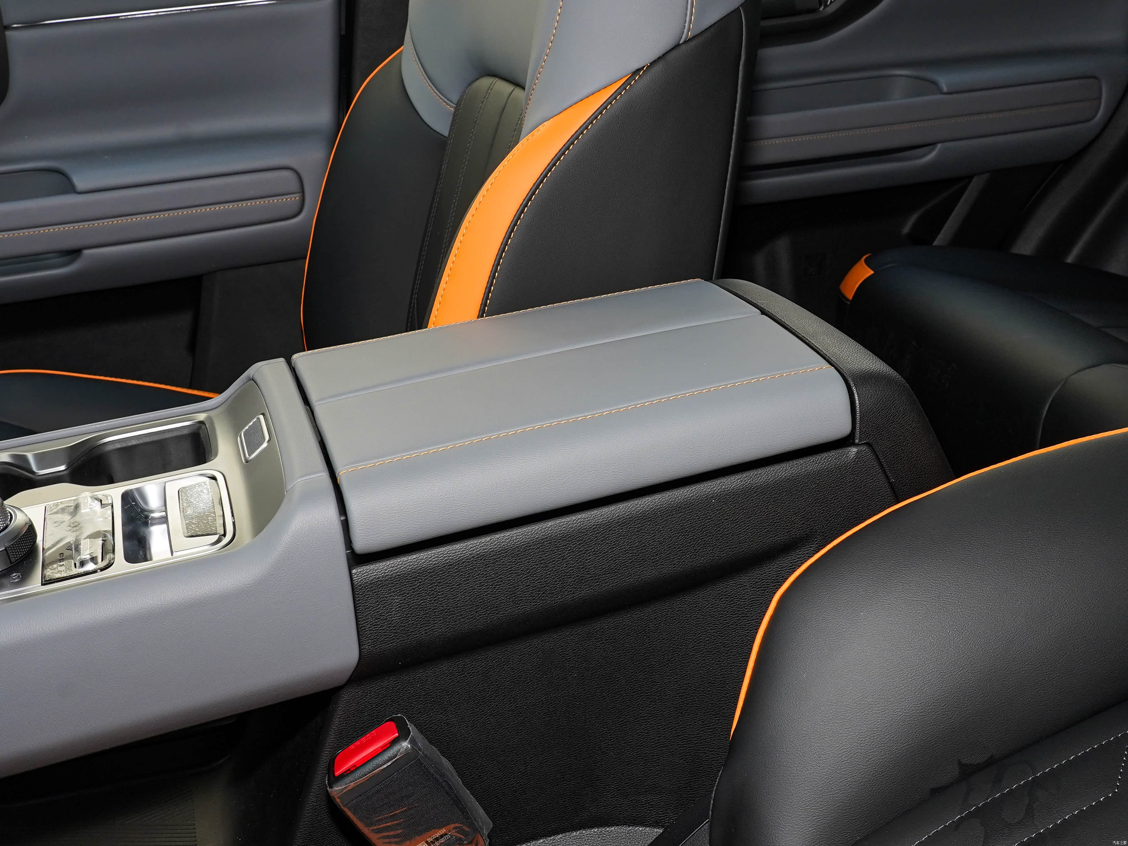 BAIC BJ40 2026 2.0D Diesel &mdash; Interior 6