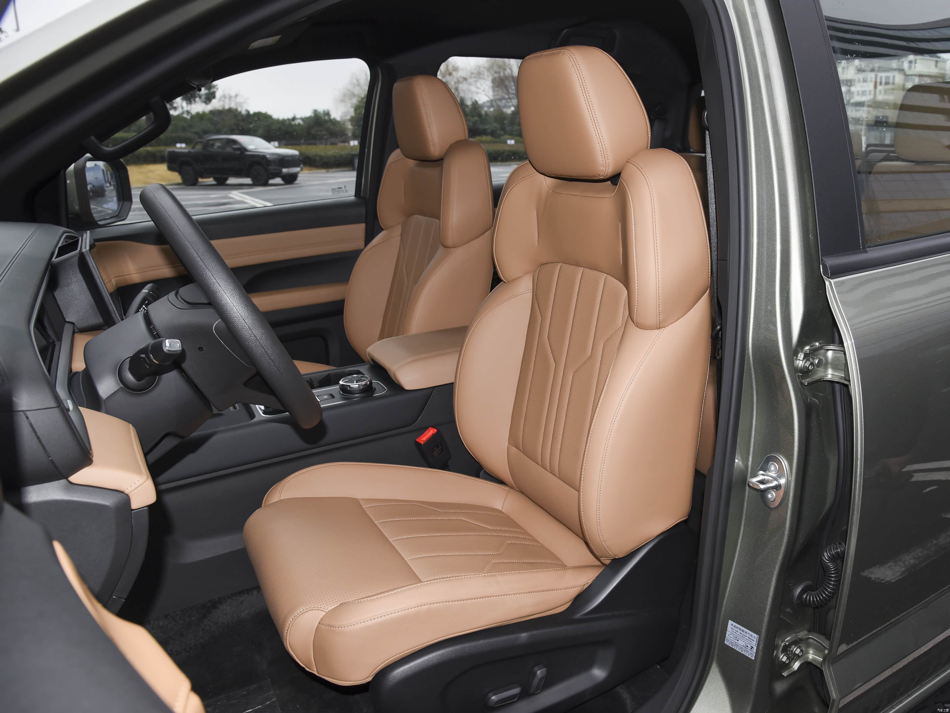 Chery Wei Lin R08 ev &mdash; Interior 2