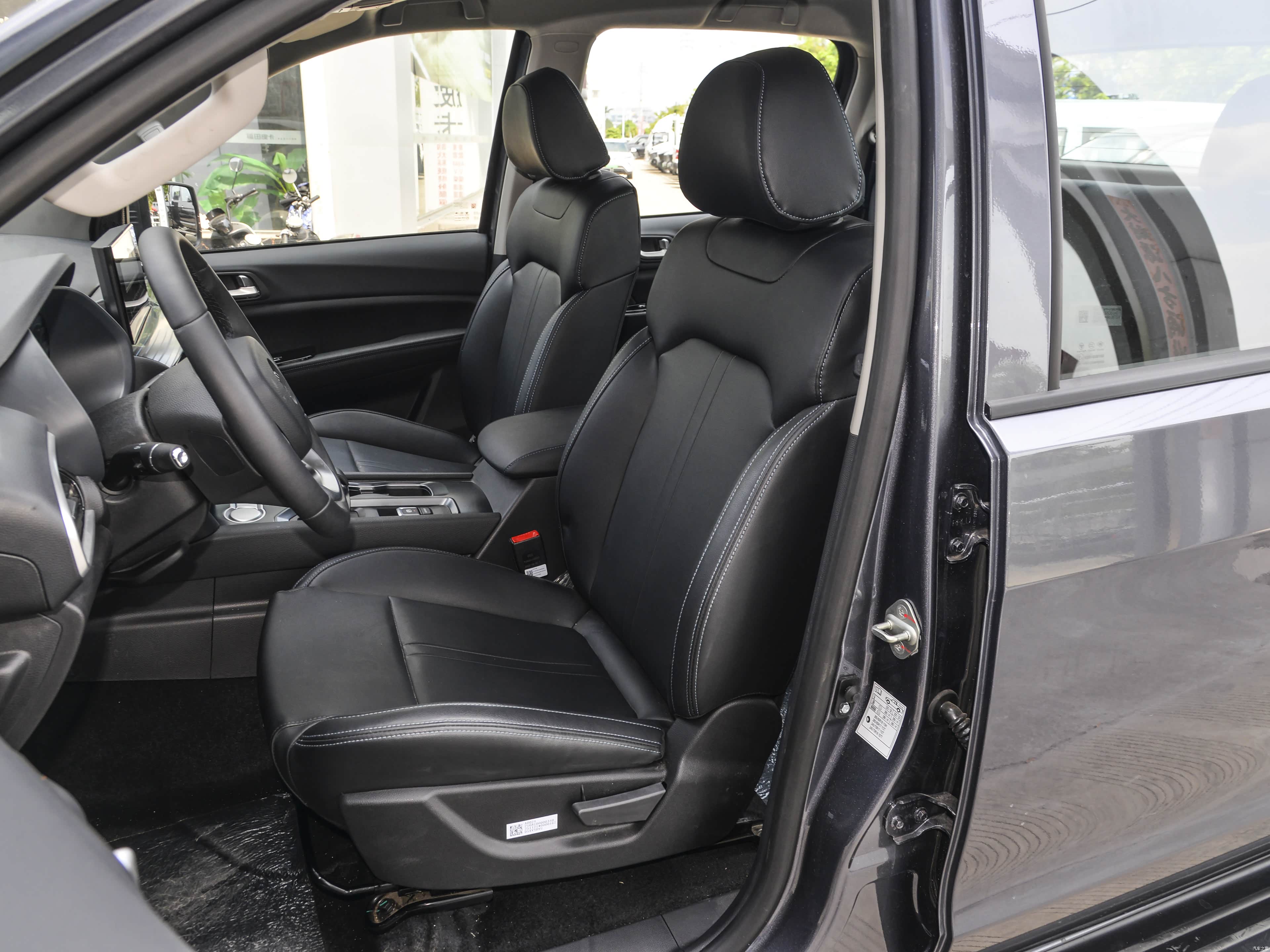 Foton Da Jiang Jun Ev &mdash; Interior 2