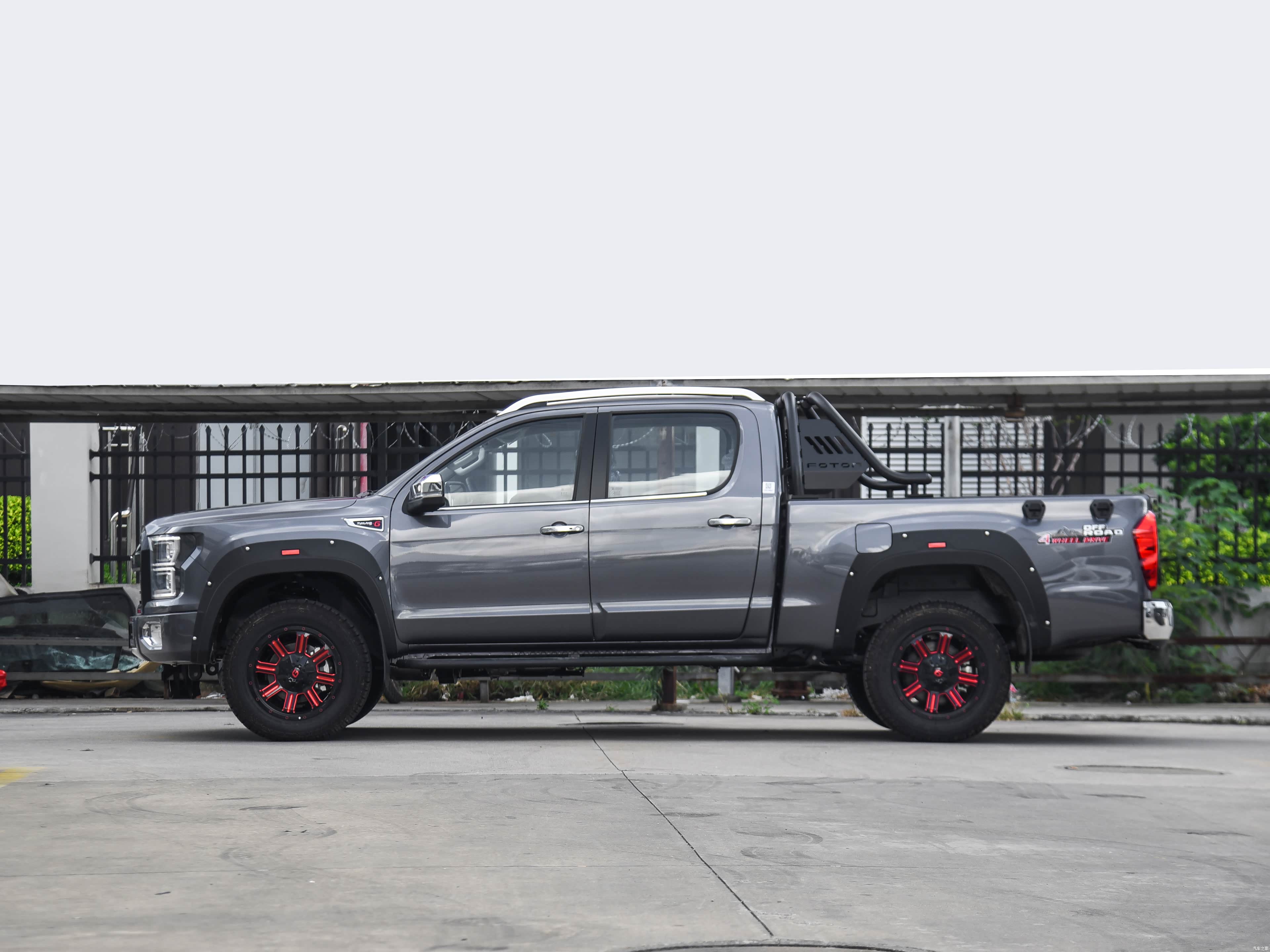 Foton Da Jiang Jun G9 &mdash; Exterior 4