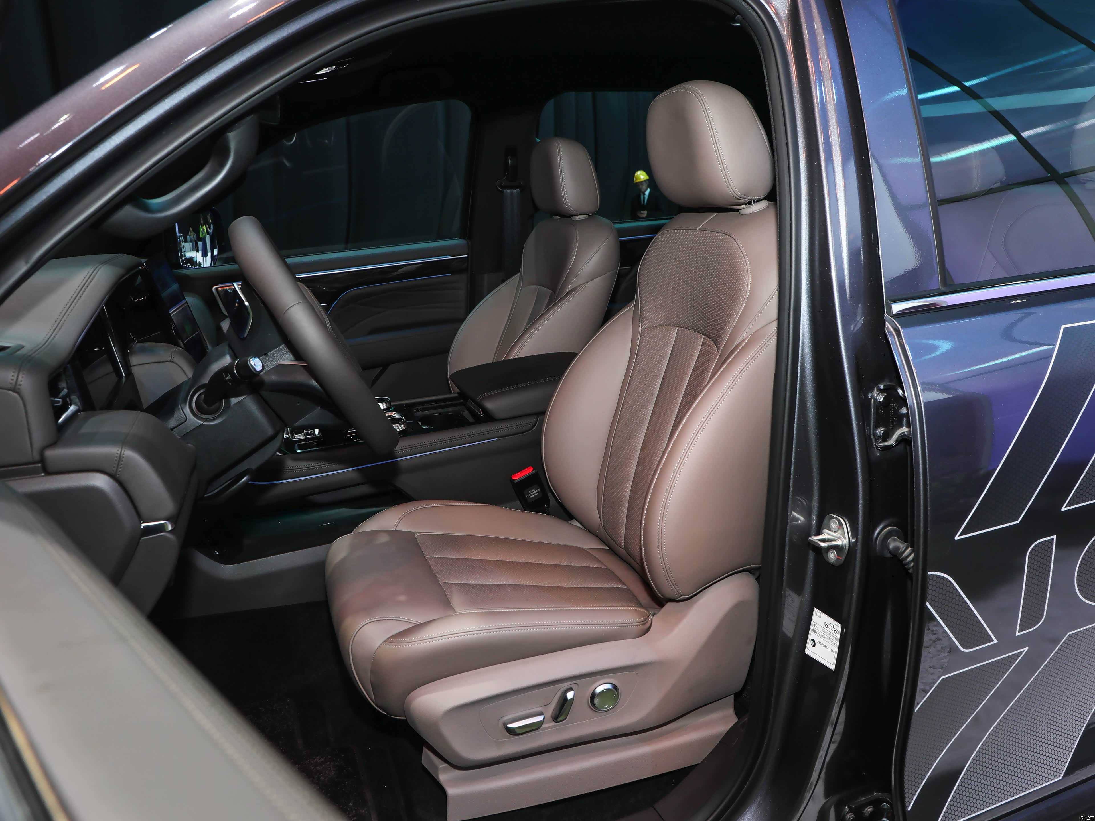 Foton Fu Tian Huo Xing &mdash; Interior 2