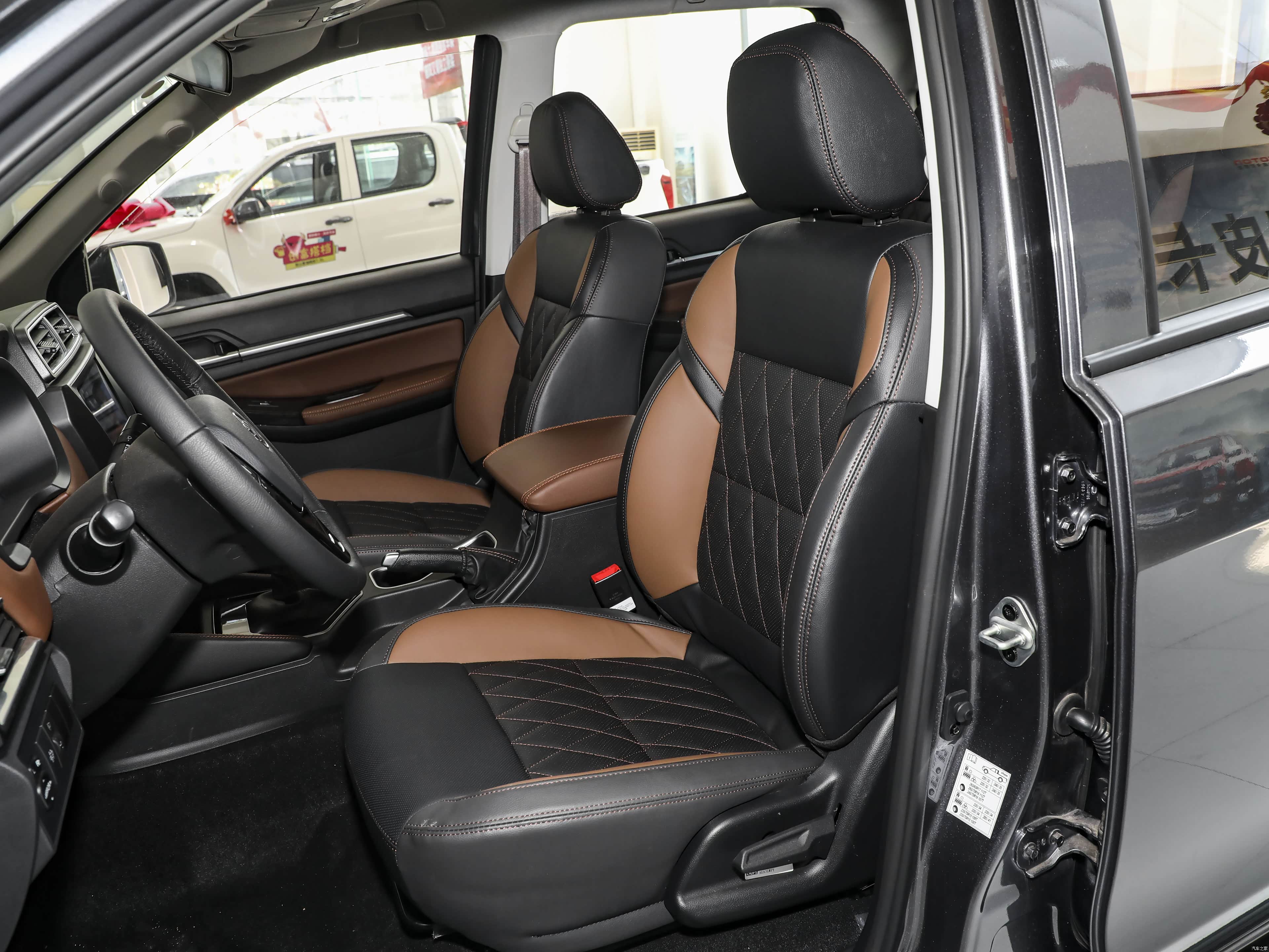 Foton Fu Tian Zheng Fu Zhe Plus &mdash; Interior 2