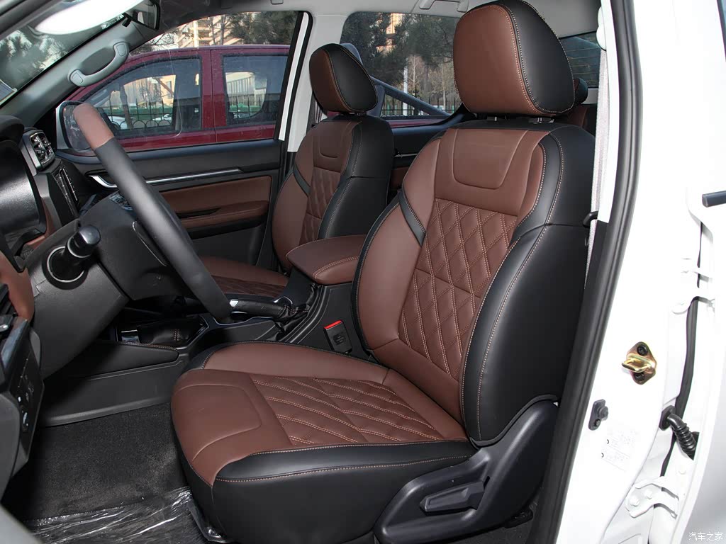 Foton Tunland Shengtu 7 2020 Premium 4x4 &mdash; Interior 5