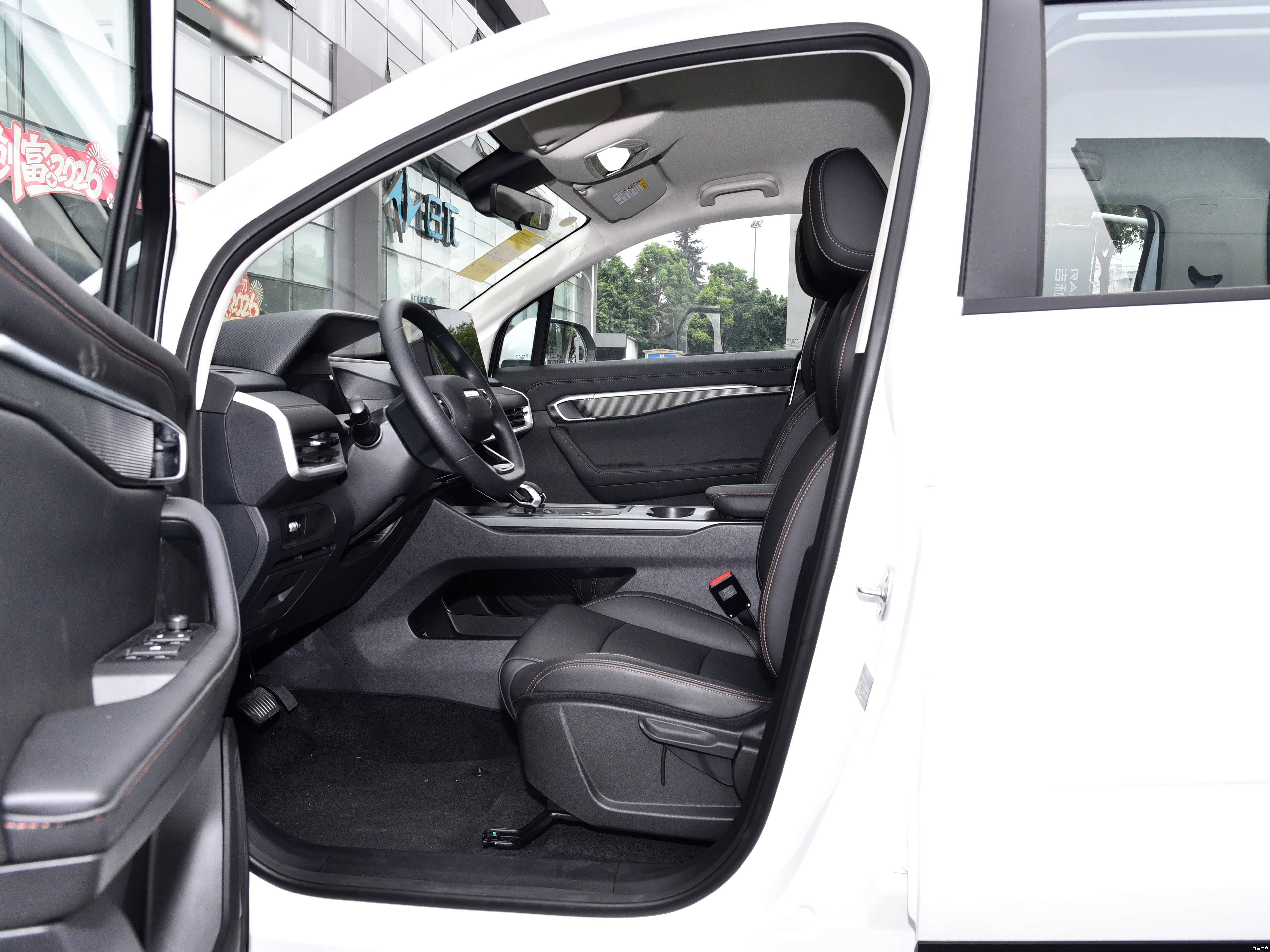 Geely Ji Li Lei Da Jin Gang &mdash; Interior 1