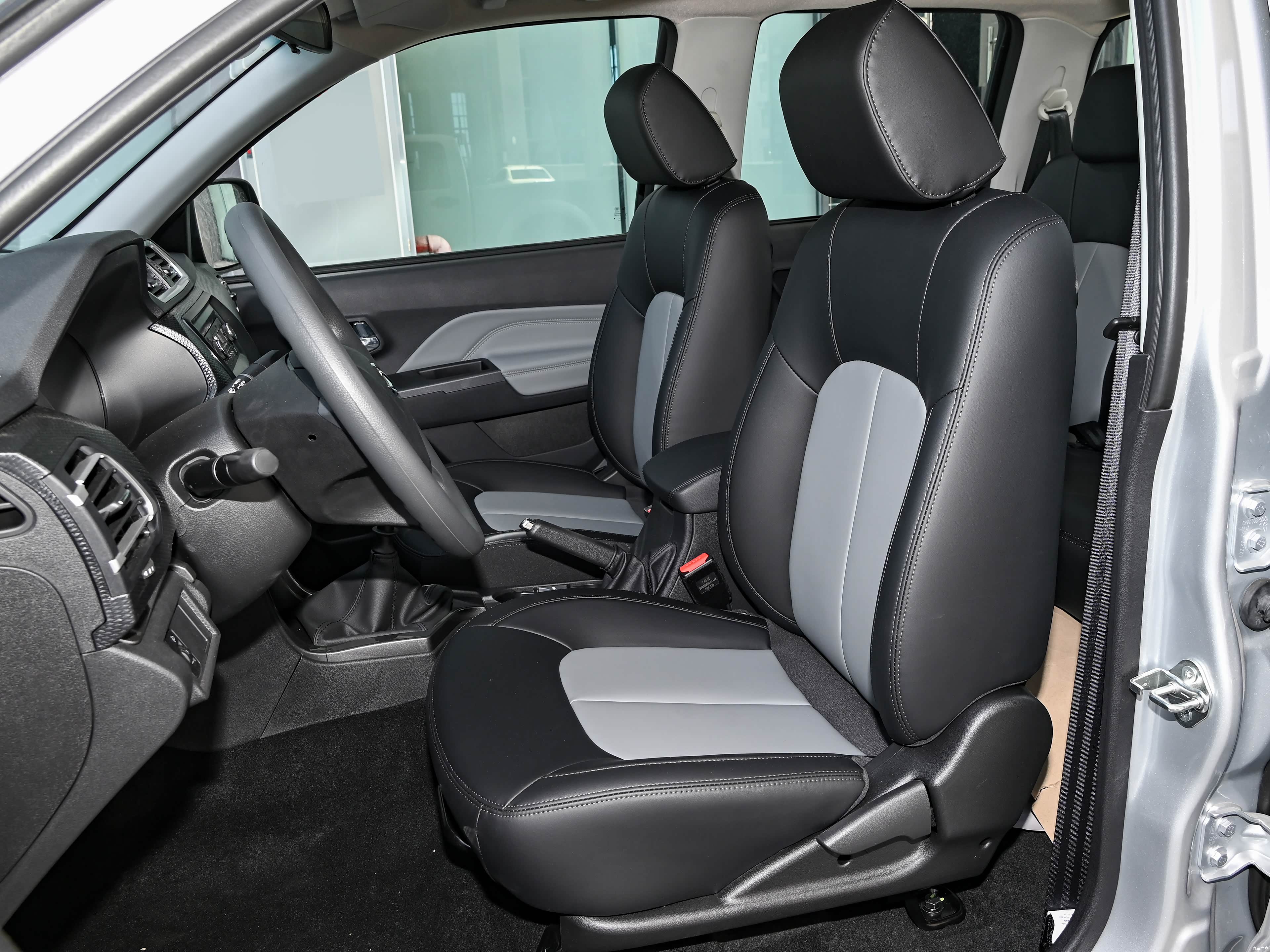GWM Feng Jun 5 &mdash; Interior 2