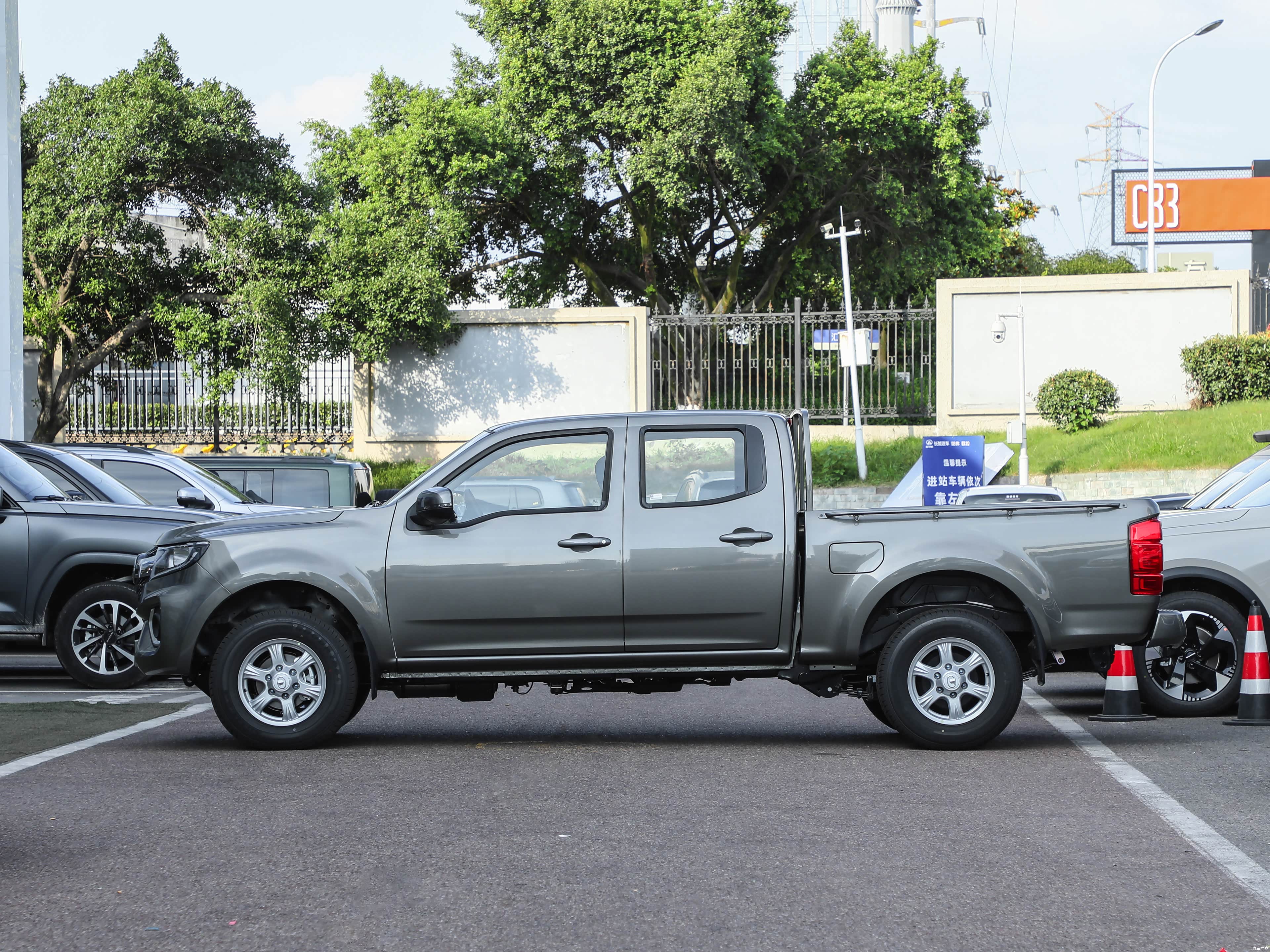 GWM Feng Jun 7 &mdash; Exterior 4