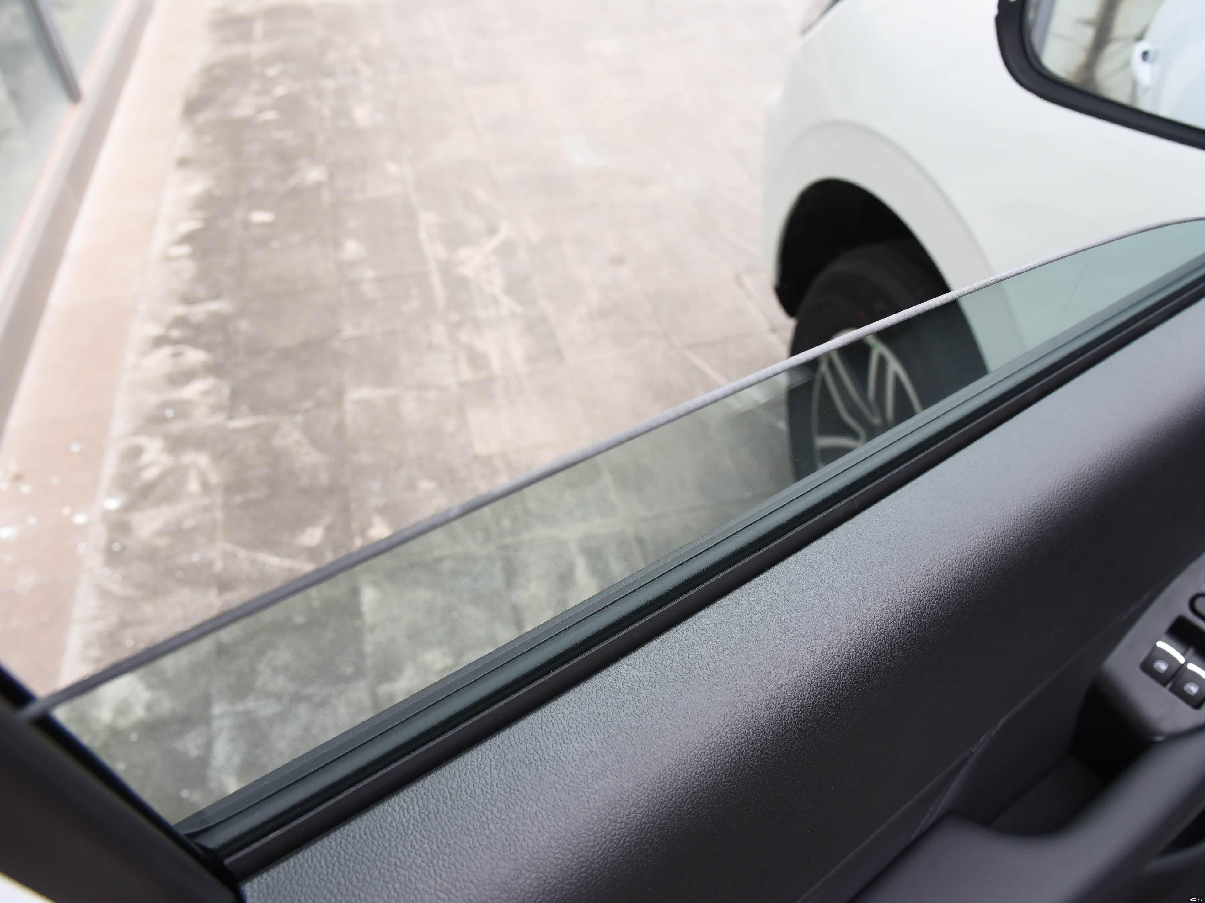 GWM Pao &mdash; Interior 4