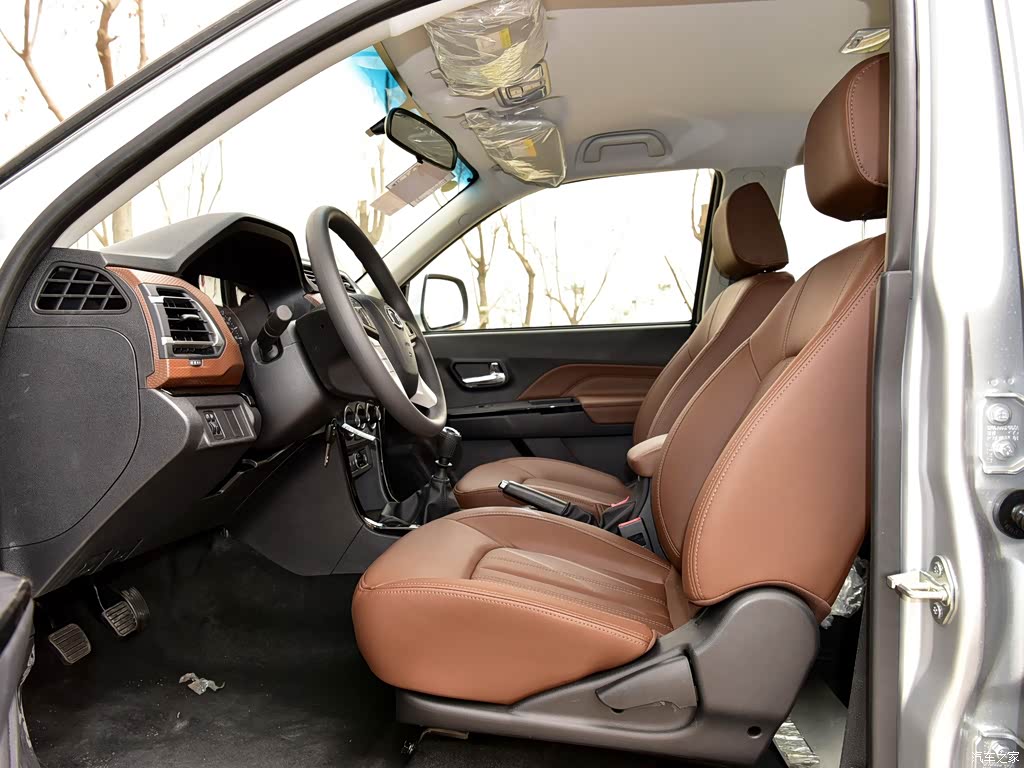 GWM Wingle 6 2.0T Diesel 4x4 Elite (4D20D) &mdash; Interior 4