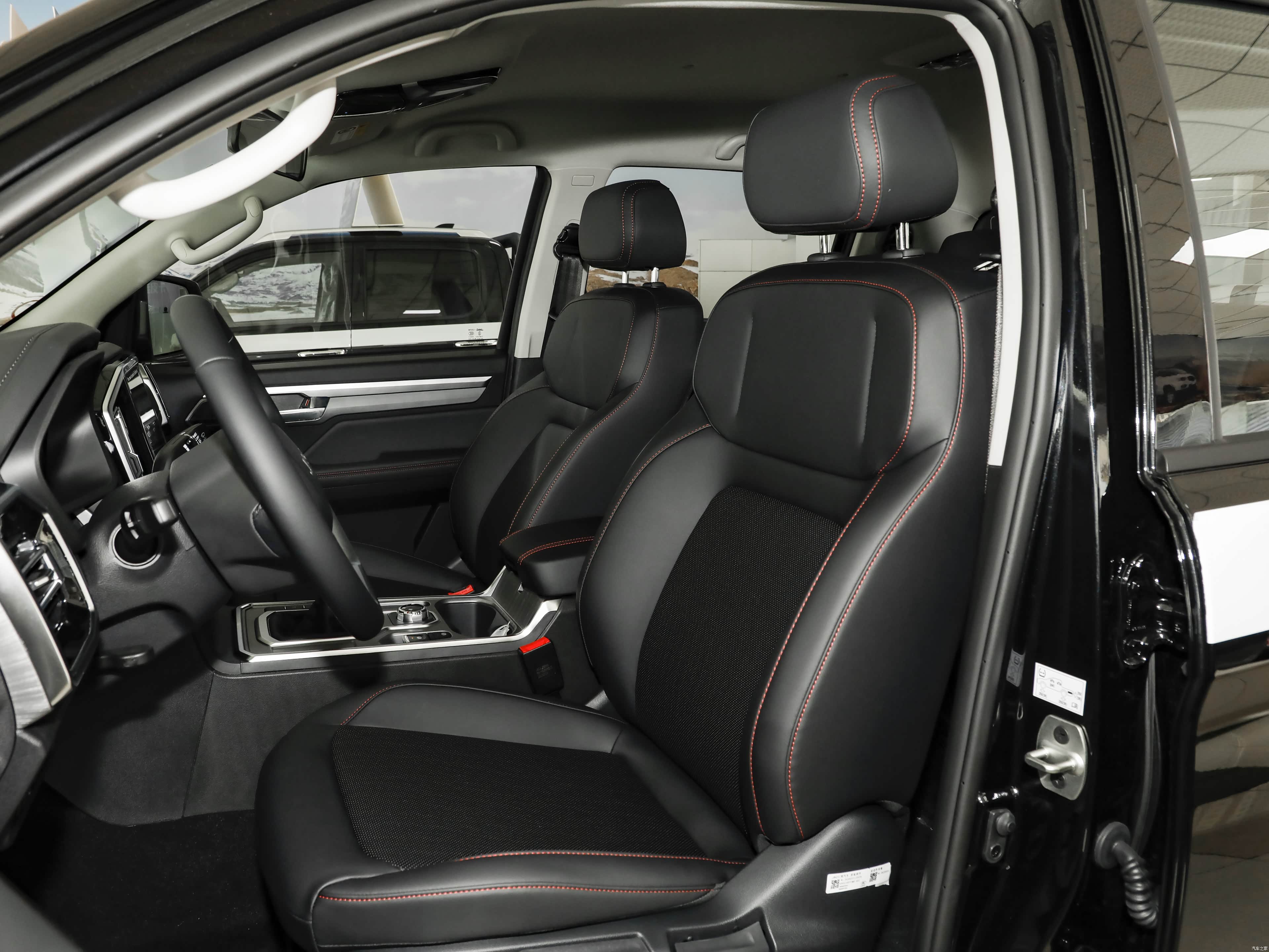 JAC Han Tu &mdash; Interior 1