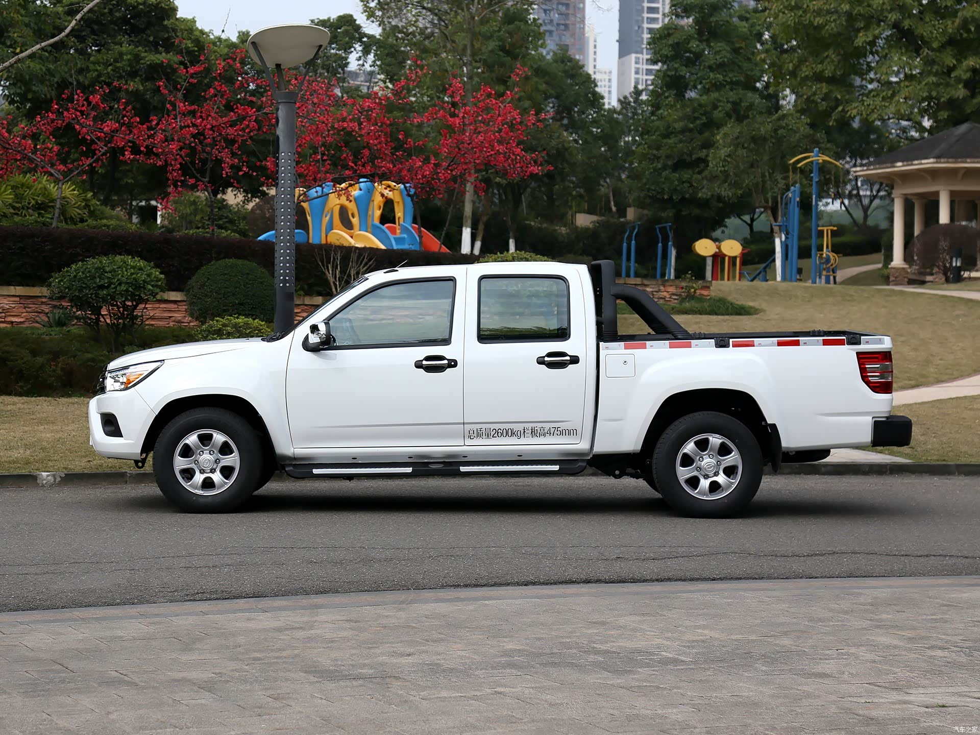 JAC Jiang Huai V7 &mdash; Exterior 3