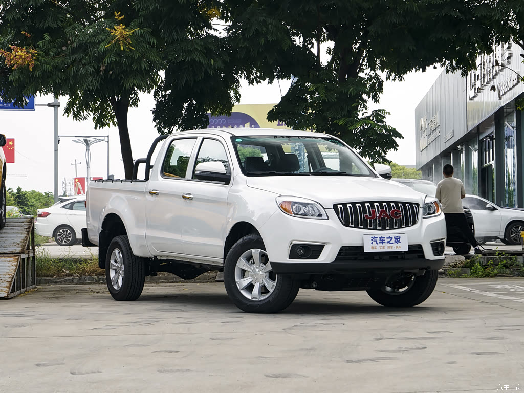 JAC T6 2024 Champion 4x4 Long-Wheelbase &mdash; Exterior 3