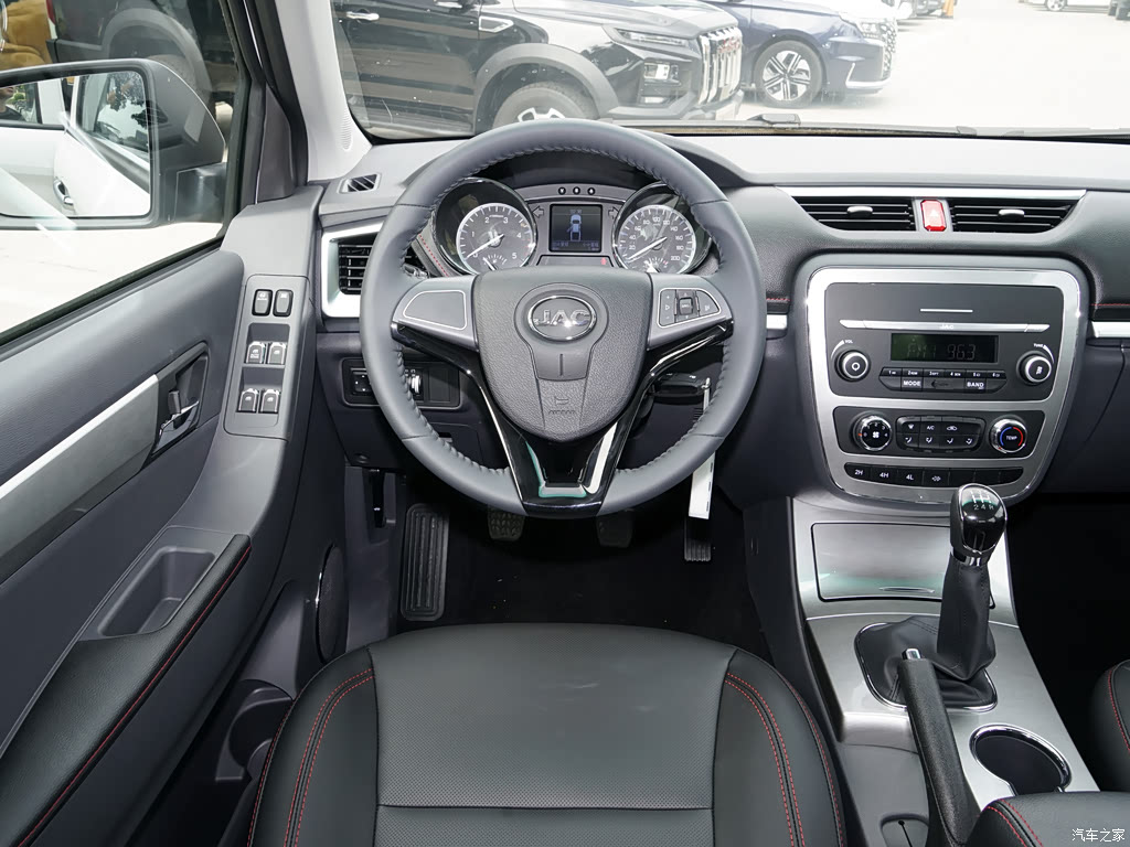 JAC T6 2024 Champion 4x4 Long-Wheelbase &mdash; Interior 2