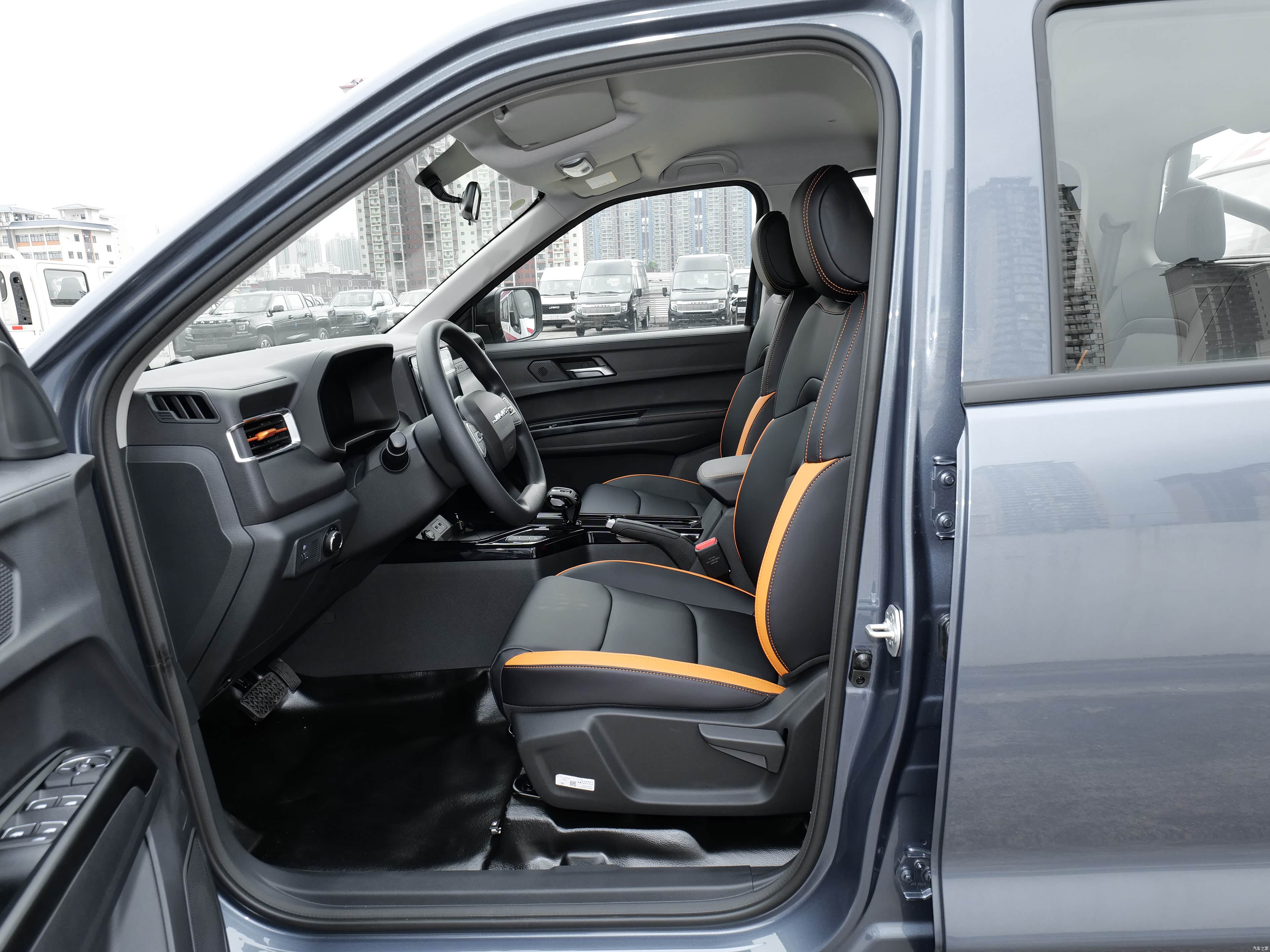 JMC Bao Dian &mdash; Interior 1