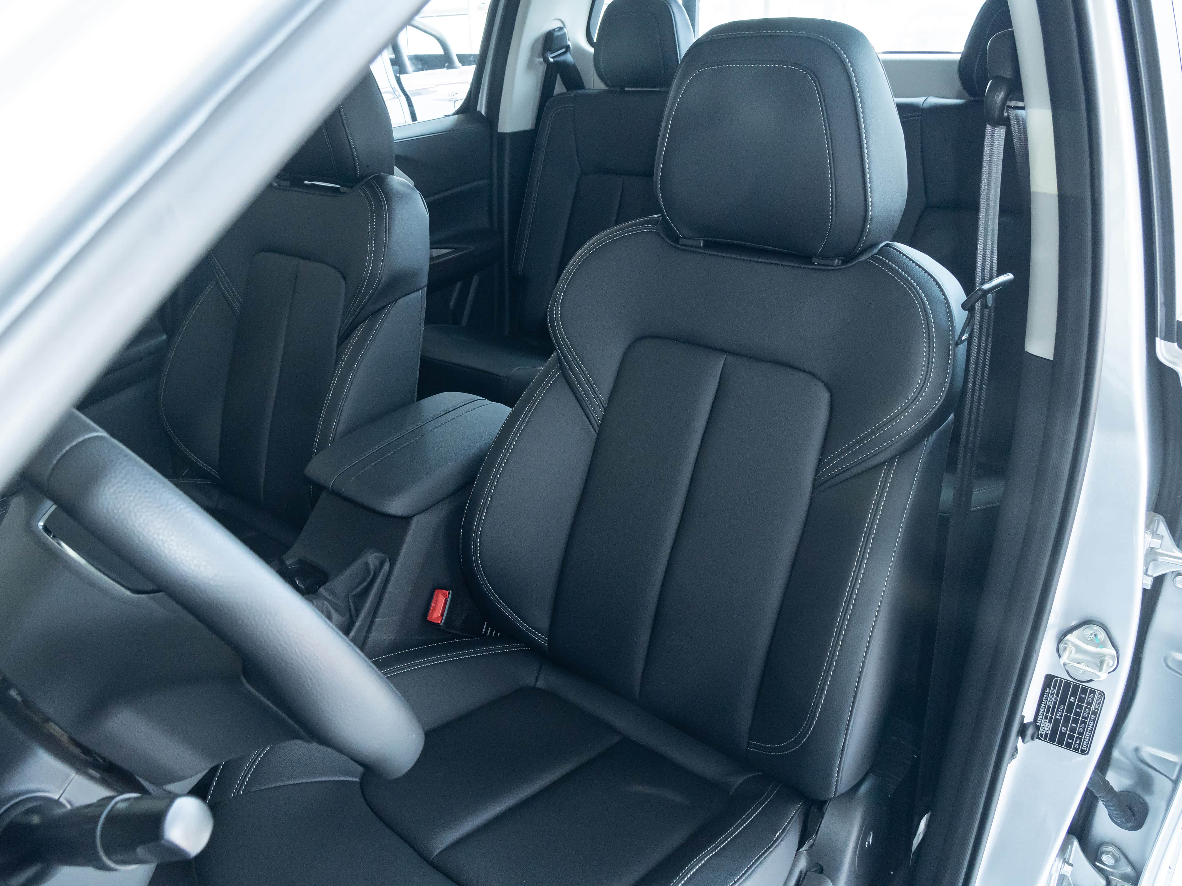 JMC Yu Hu 7 &mdash; Interior 2