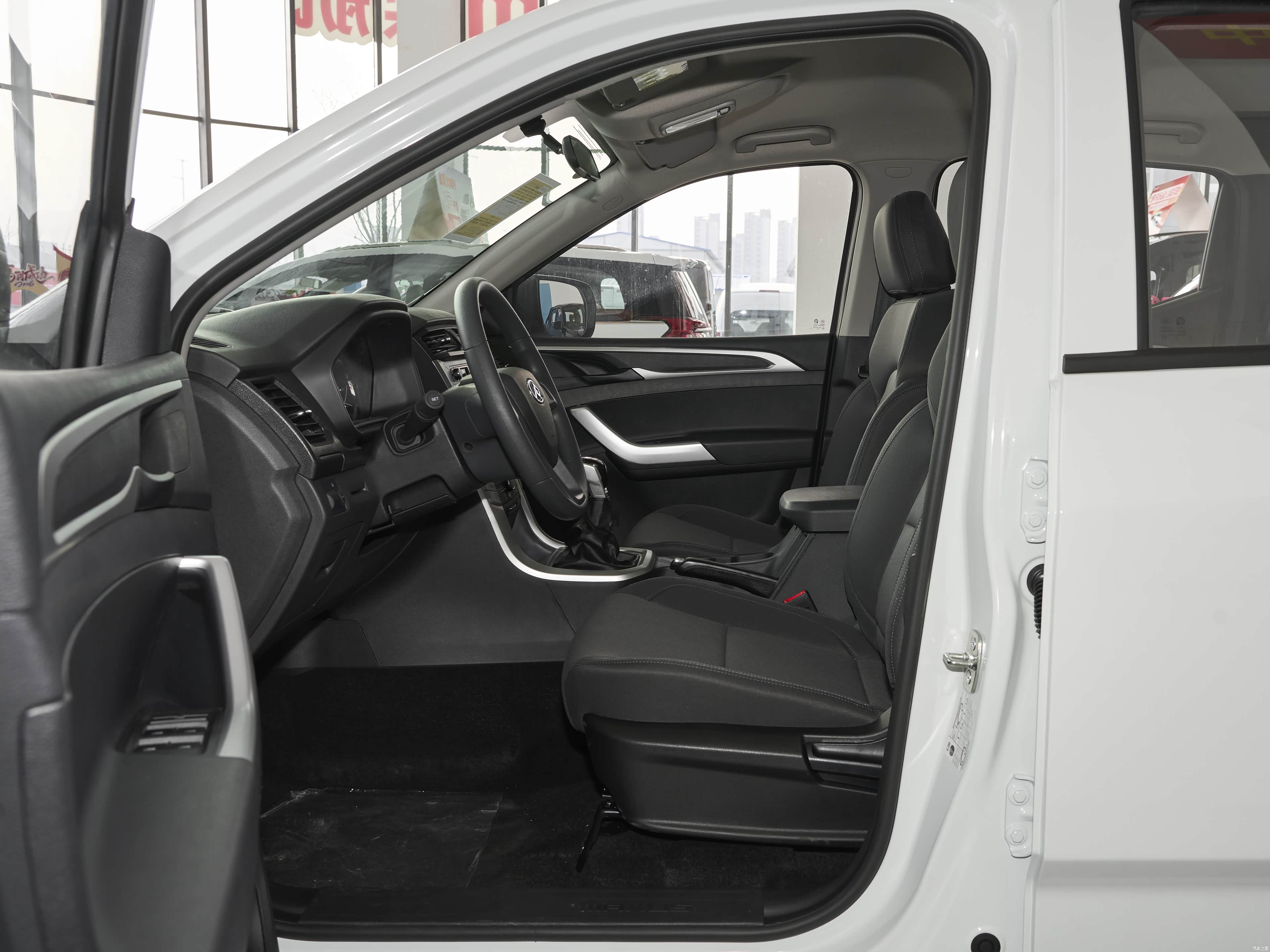 Maxus Da Tong T60 &mdash; Interior 1