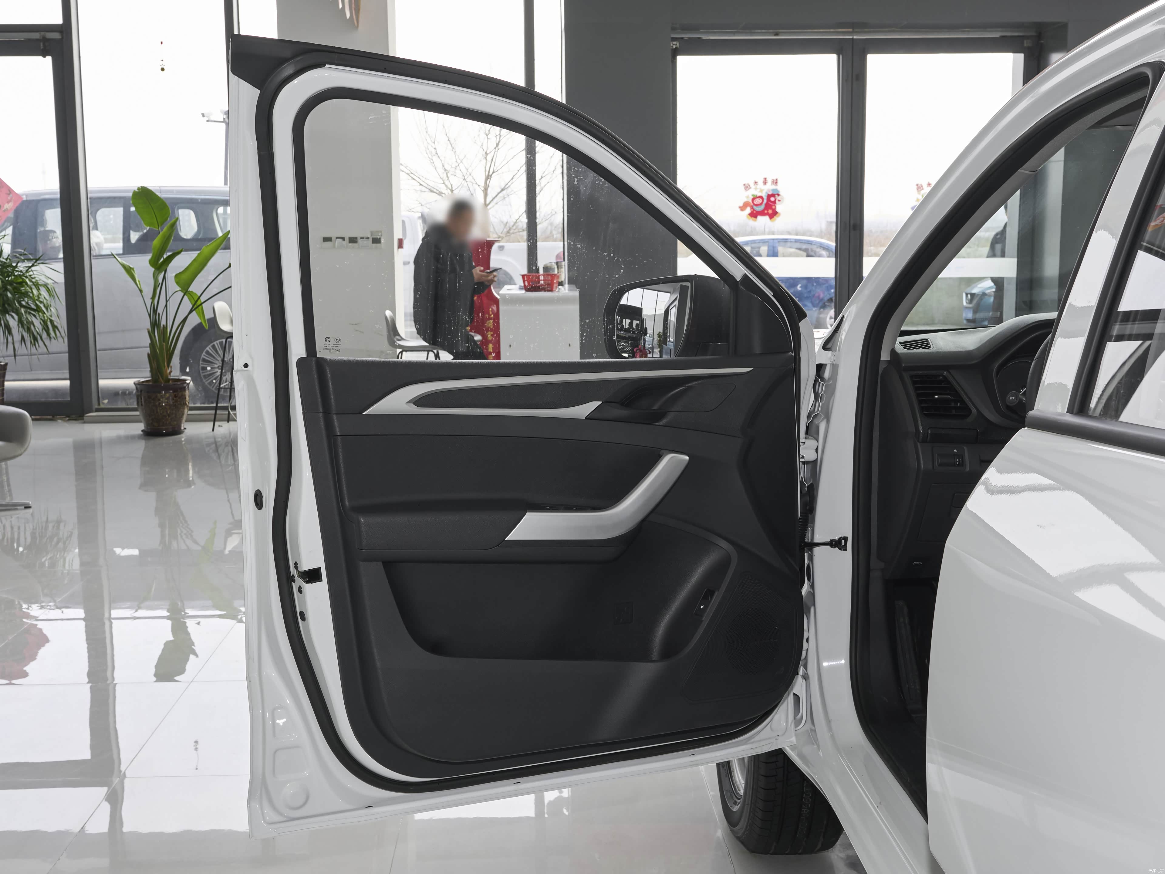 Maxus Da Tong T60 &mdash; Interior 3