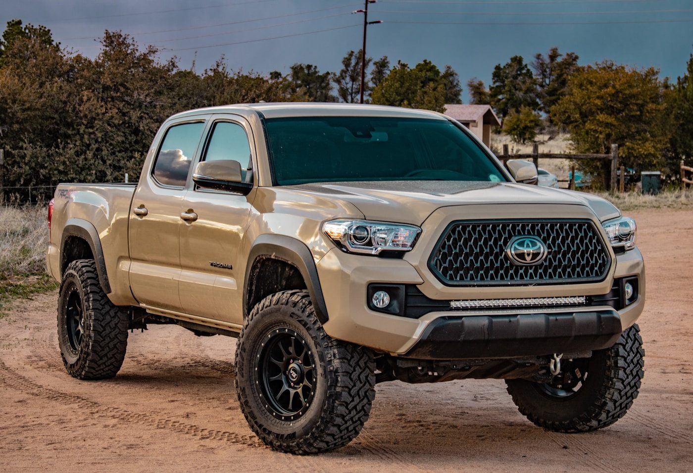 Export-ready pickup truck, FOB China