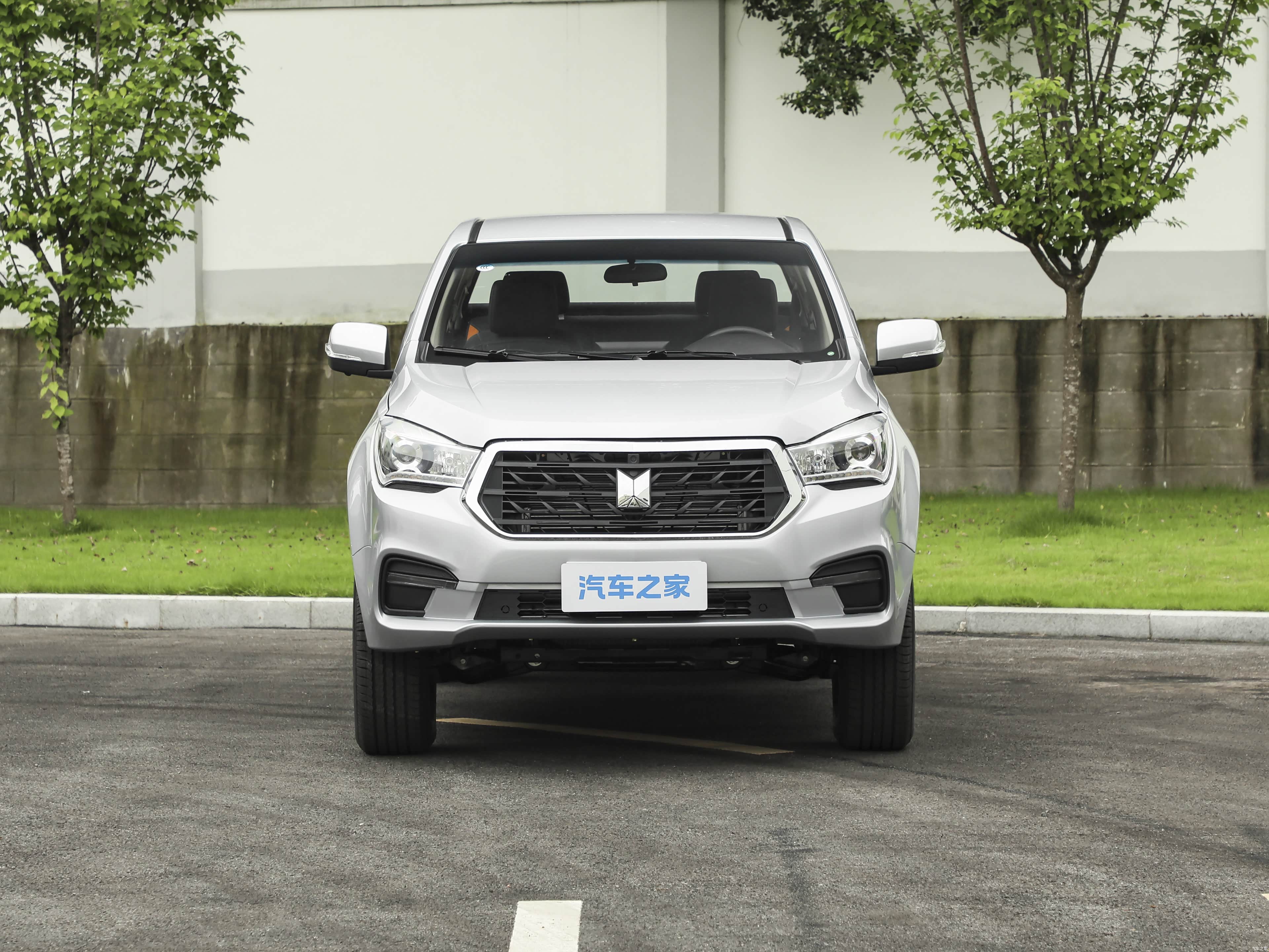 Qingling Isuzu Qing Ling T28 &mdash; Exterior 2