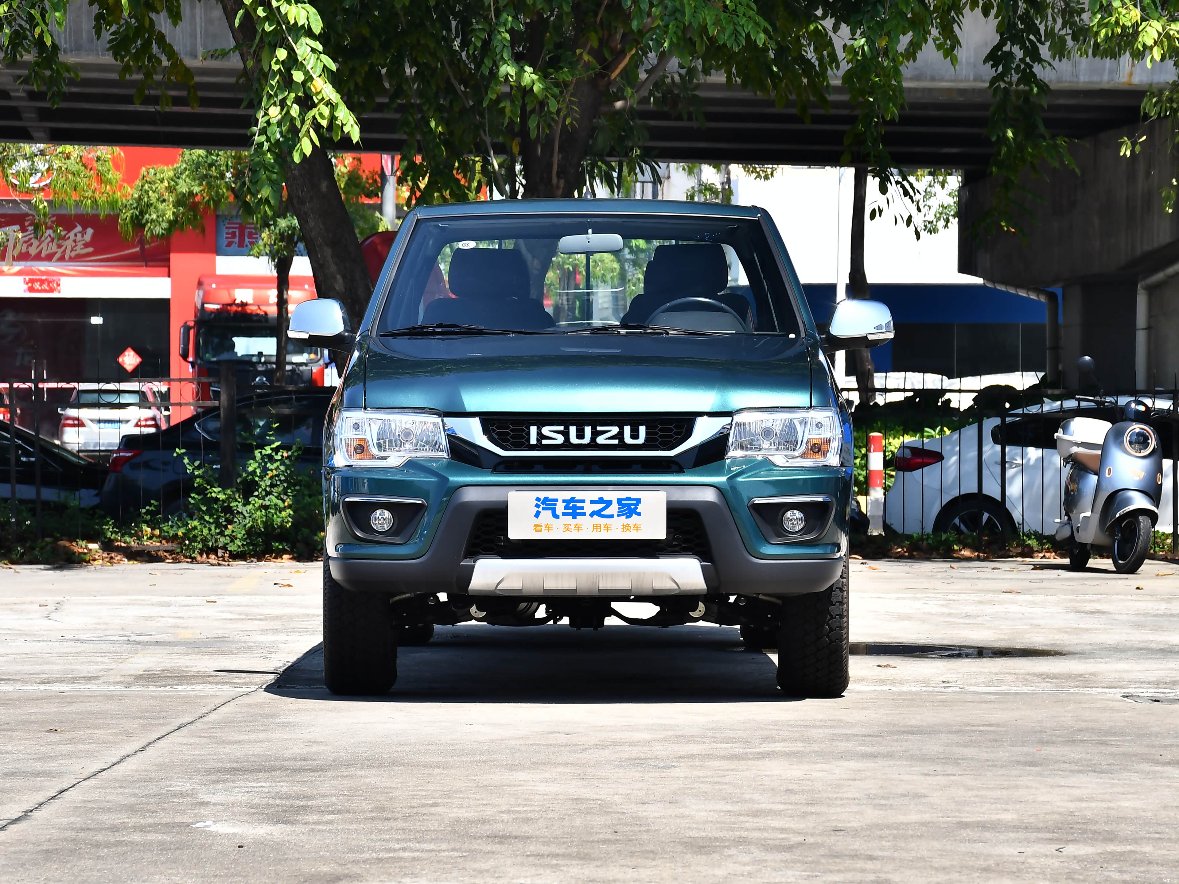 Qingling Isuzu Qing Ling Wu Shi Ling T17 &mdash; Exterior 2