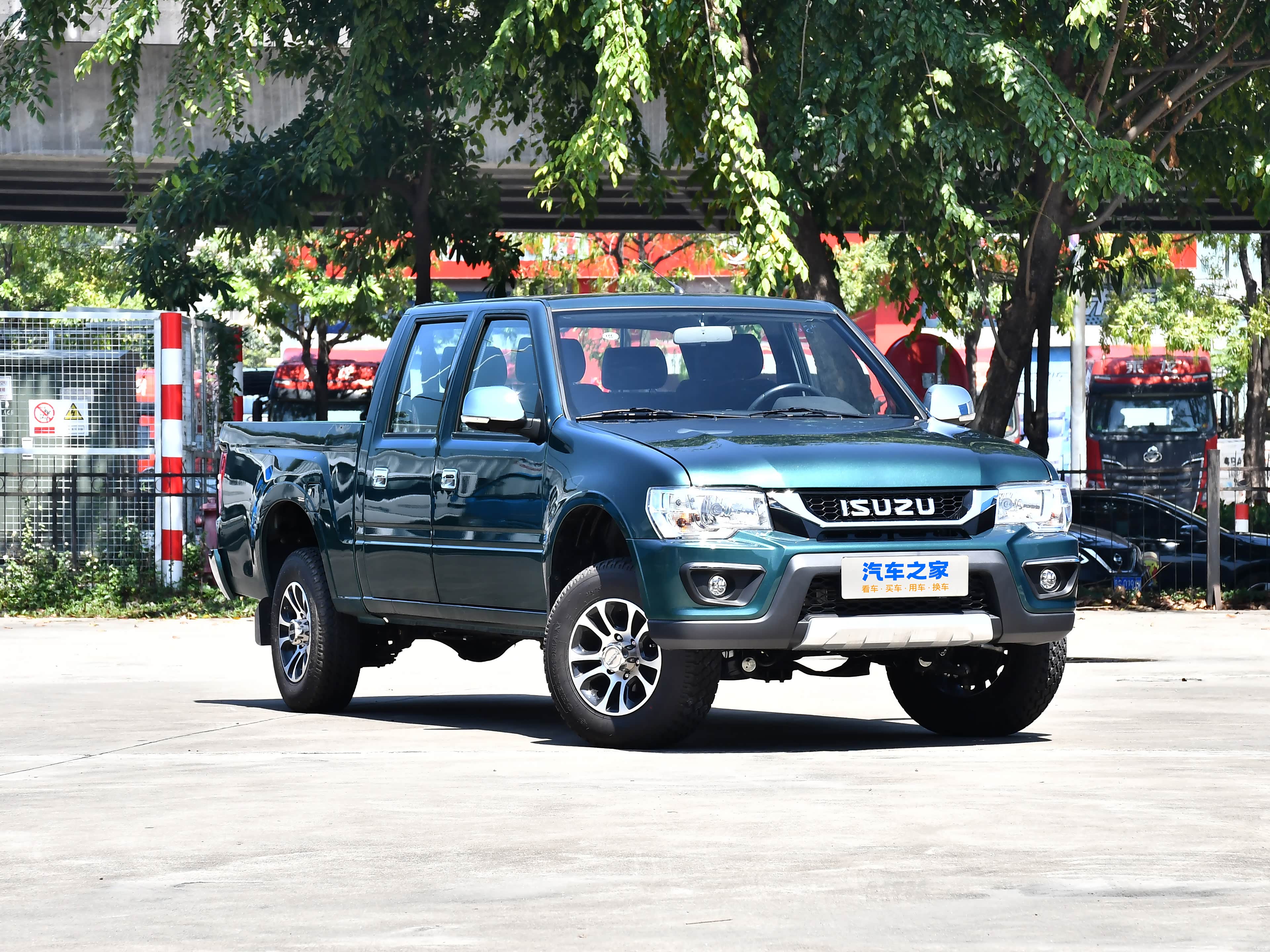 Qingling Isuzu Qing Ling Wu Shi Ling T17 &mdash; Exterior 3