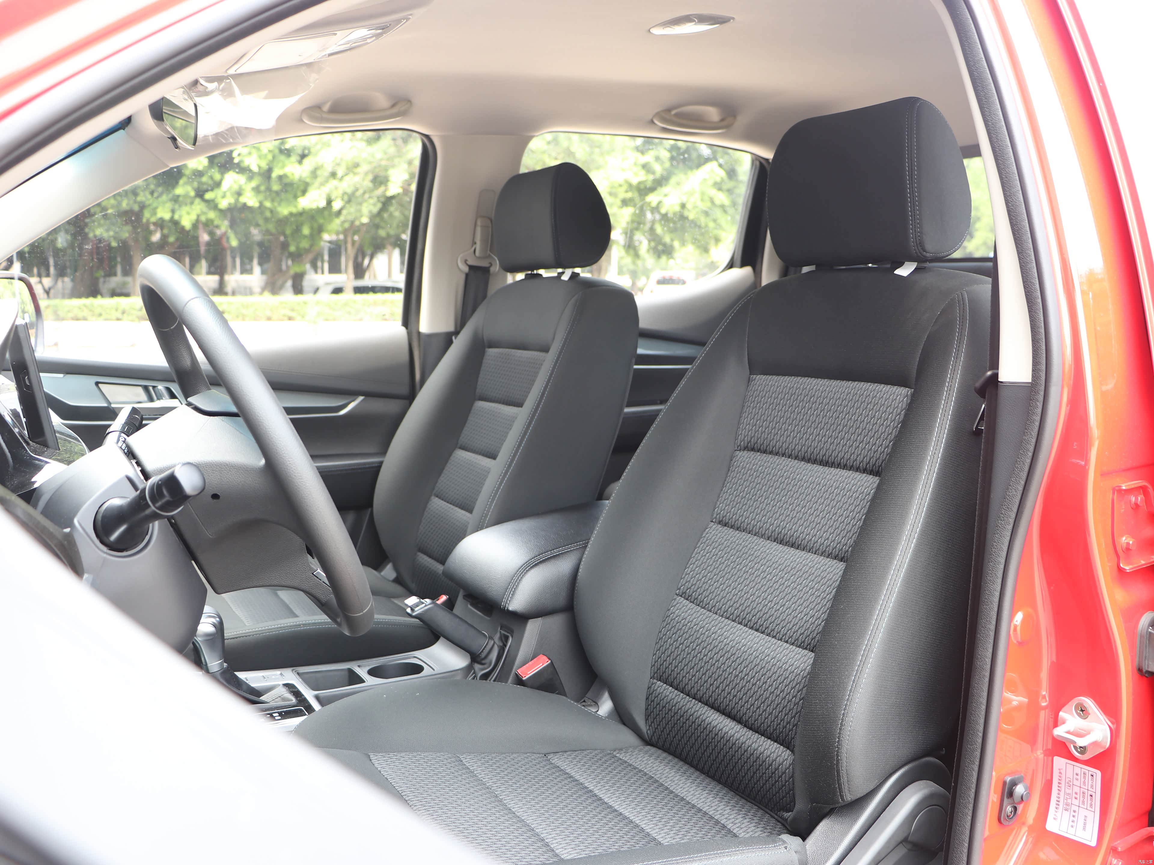 Qingling Isuzu Taga Da Ka H &mdash; Interior 1