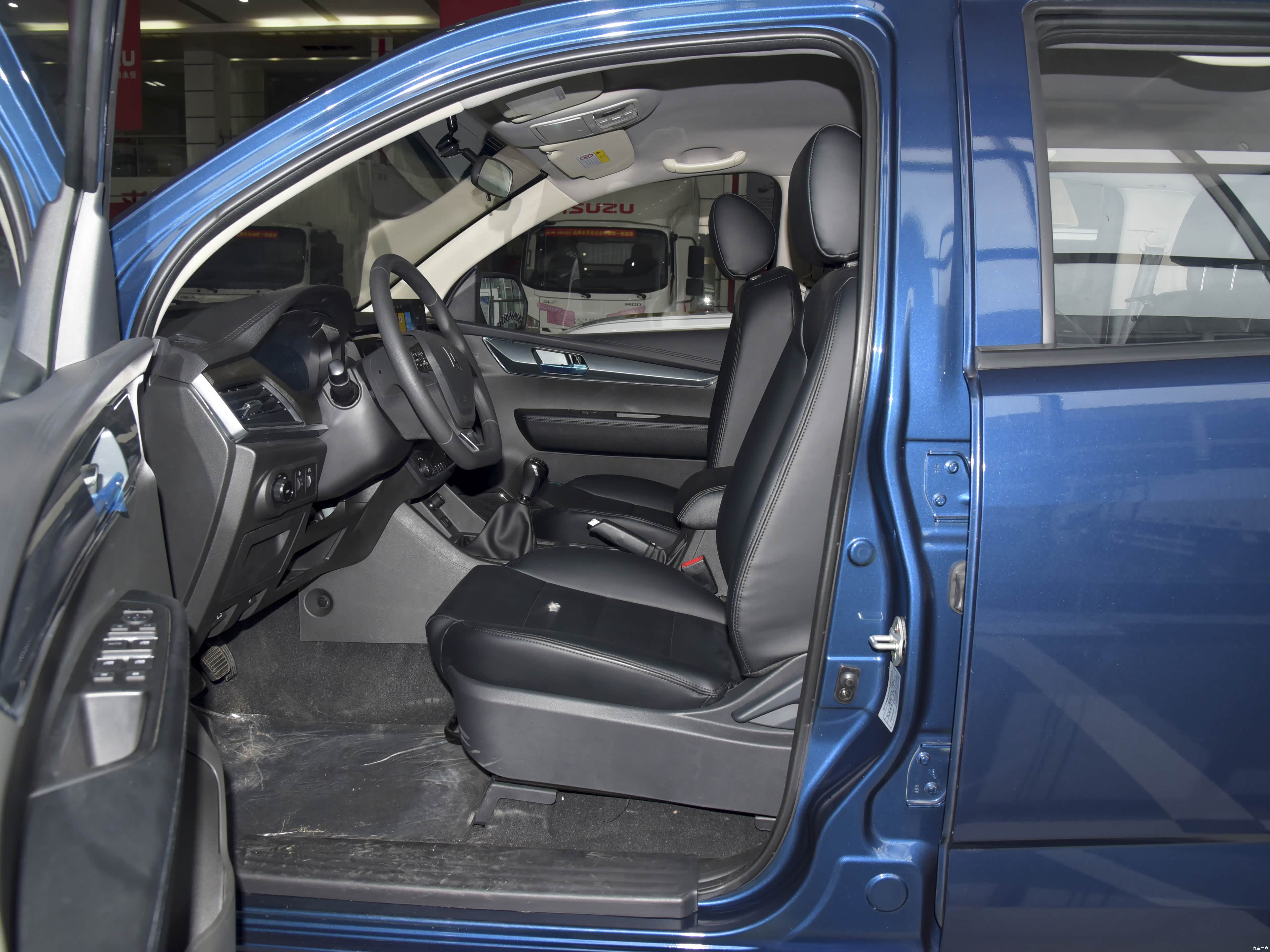 Qingling Isuzu Taga Da Ka H &mdash; Interior 4