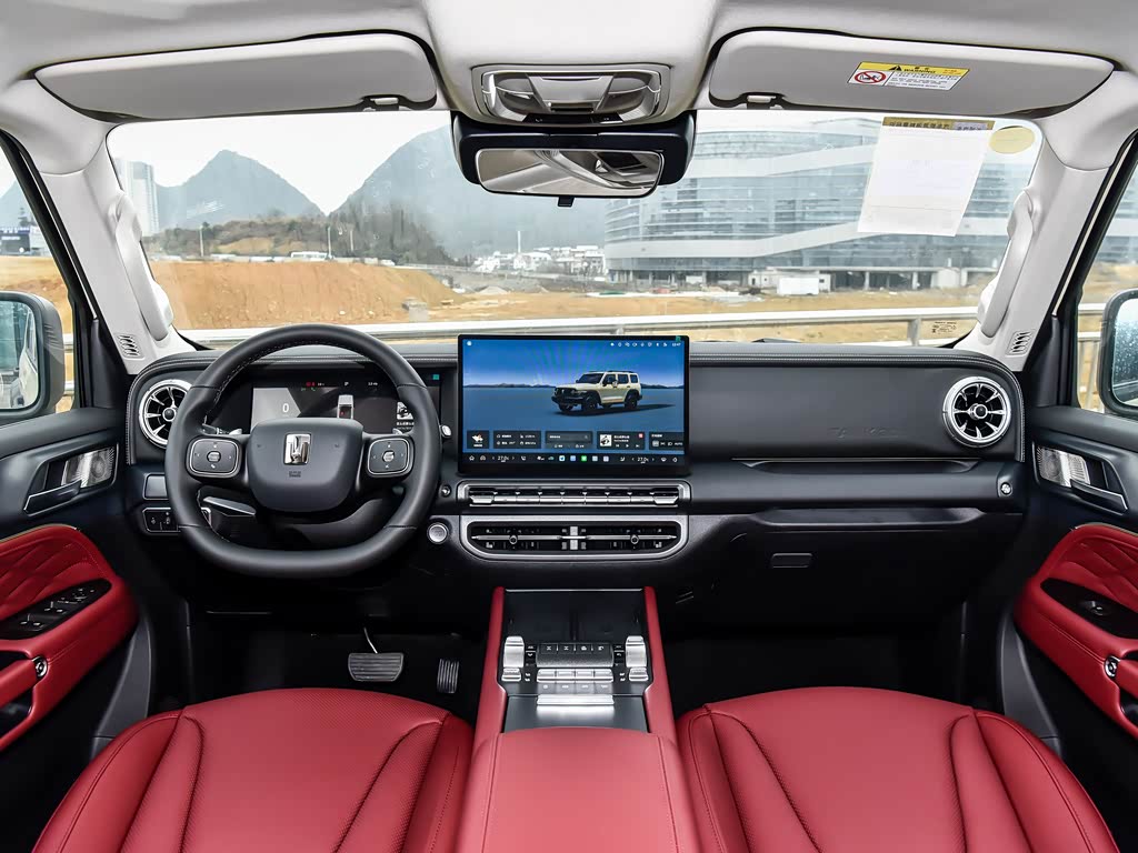 GWM Tank 300 2025 2.0T 4x4 &mdash; Interior 1