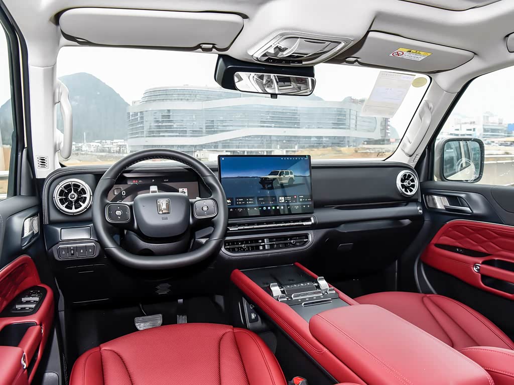 GWM Tank 300 2025 2.0T 4x4 &mdash; Interior 5