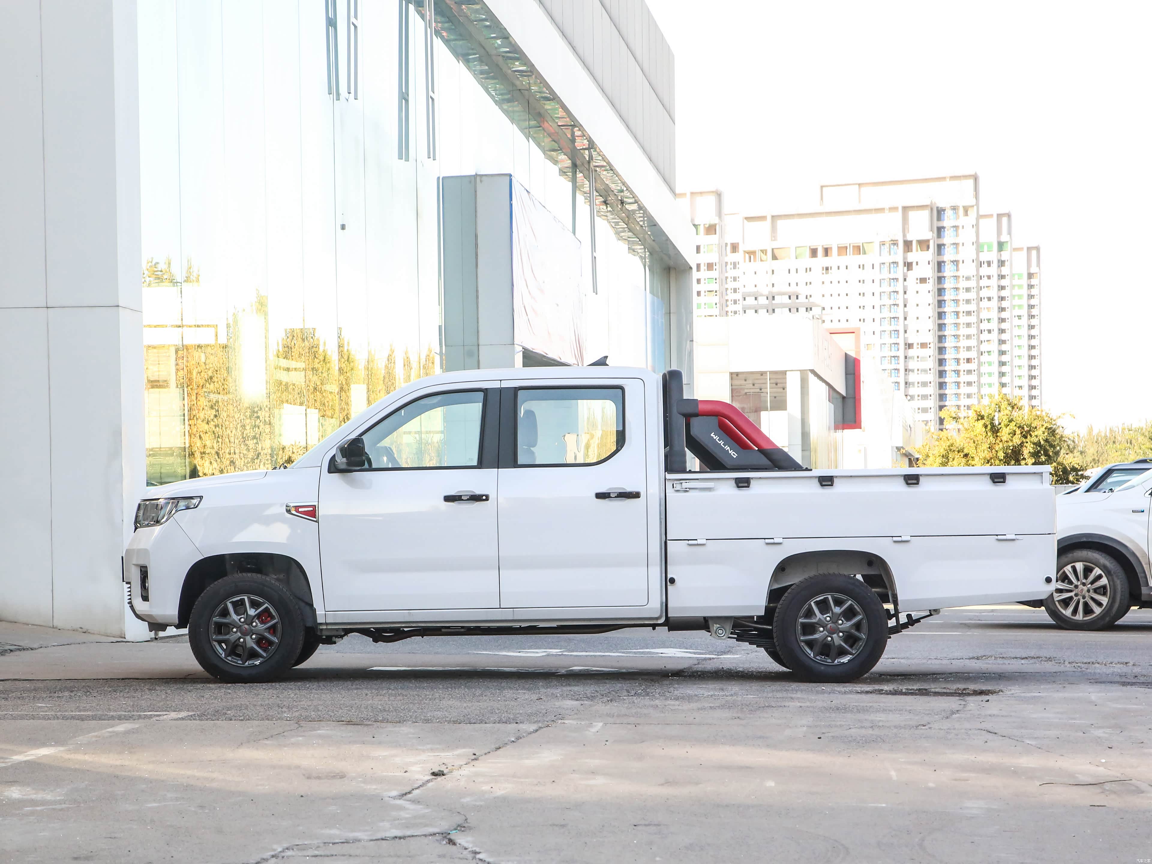Wuling Wu Ling Zheng Tu &mdash; Exterior 4