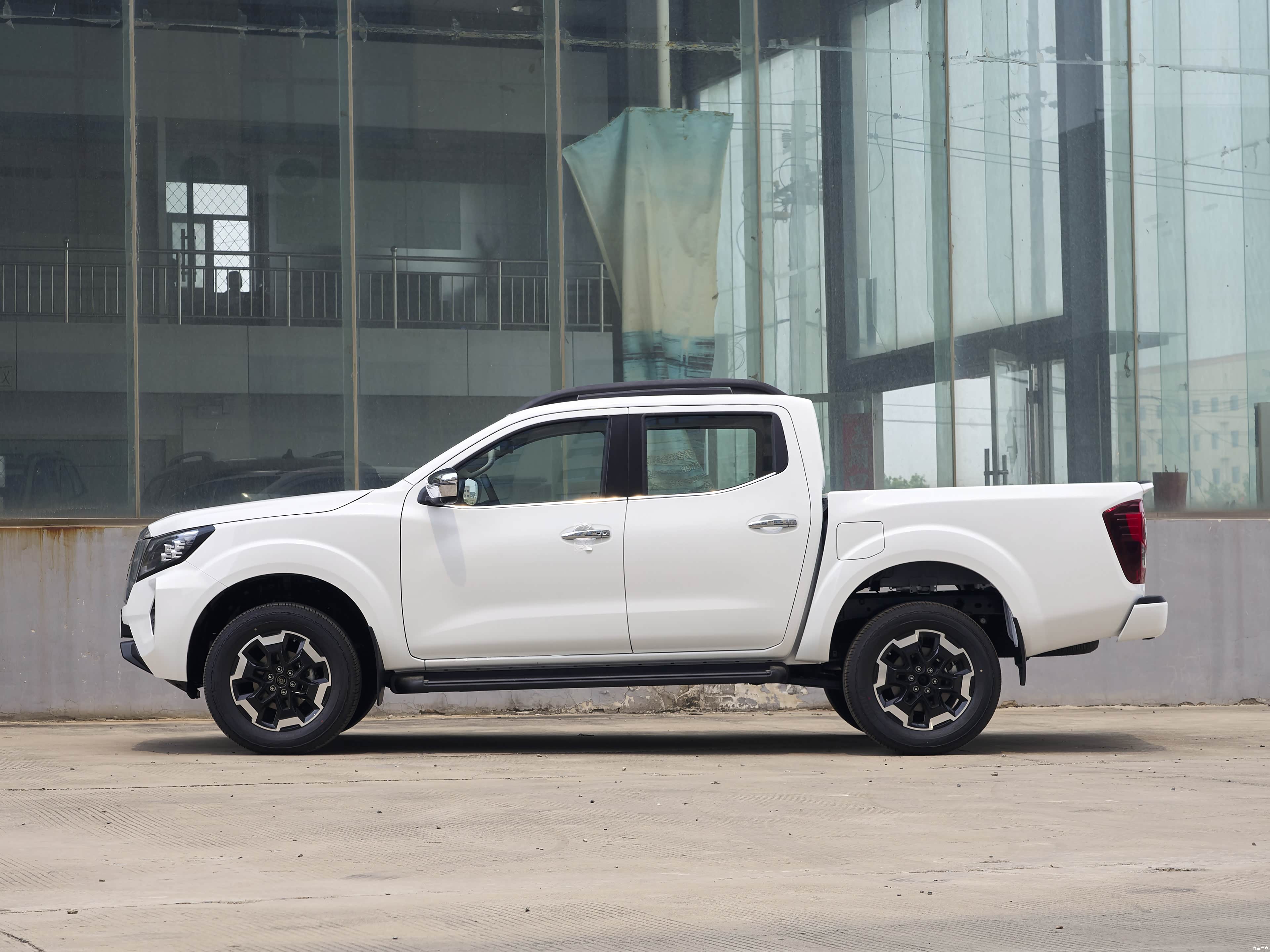 Zhengzhou Nissan Na Wa La &mdash; Exterior 4