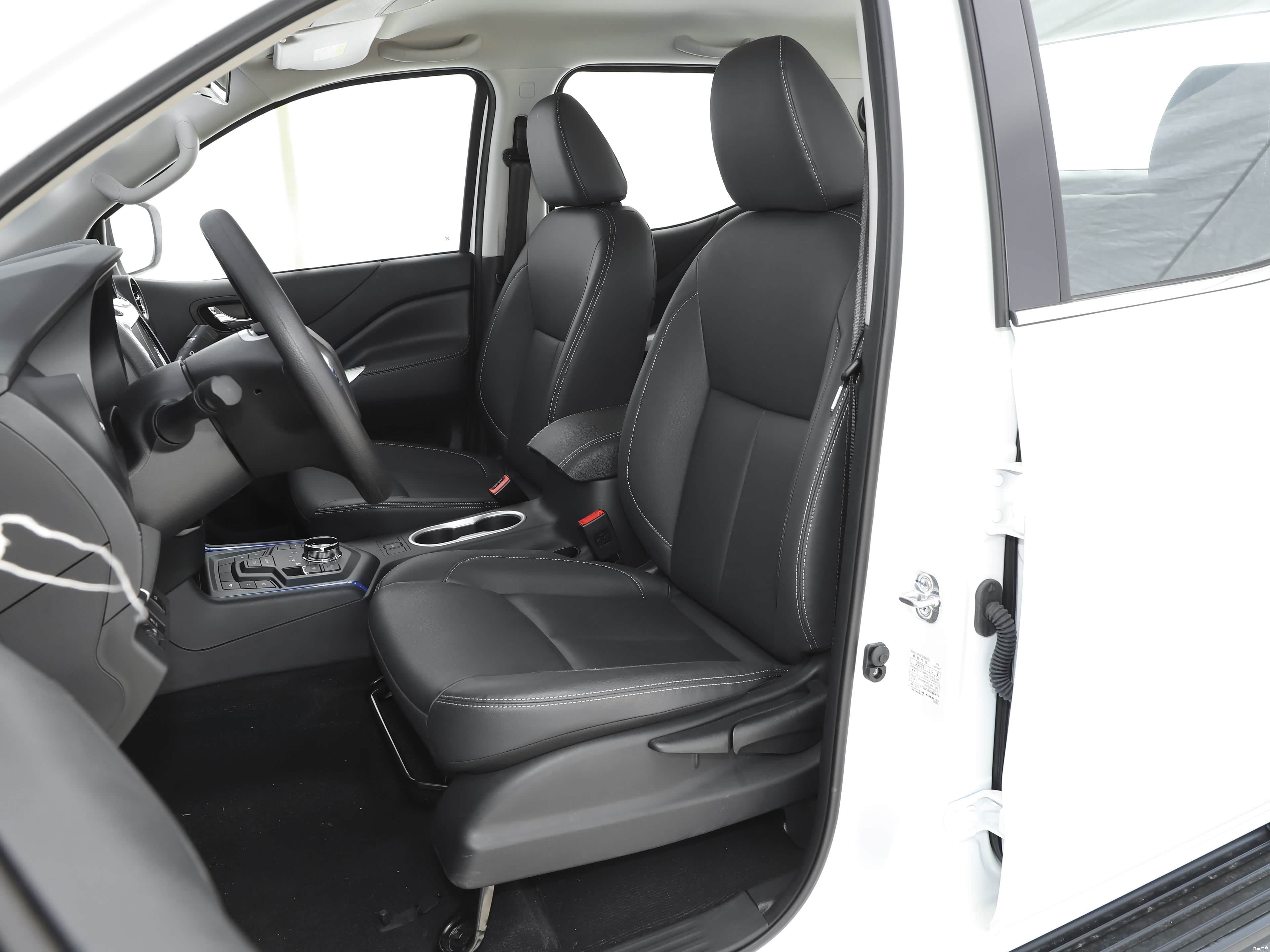 Zhengzhou Nissan Rui Qi 6 Xin Neng Yuan &mdash; Interior 2