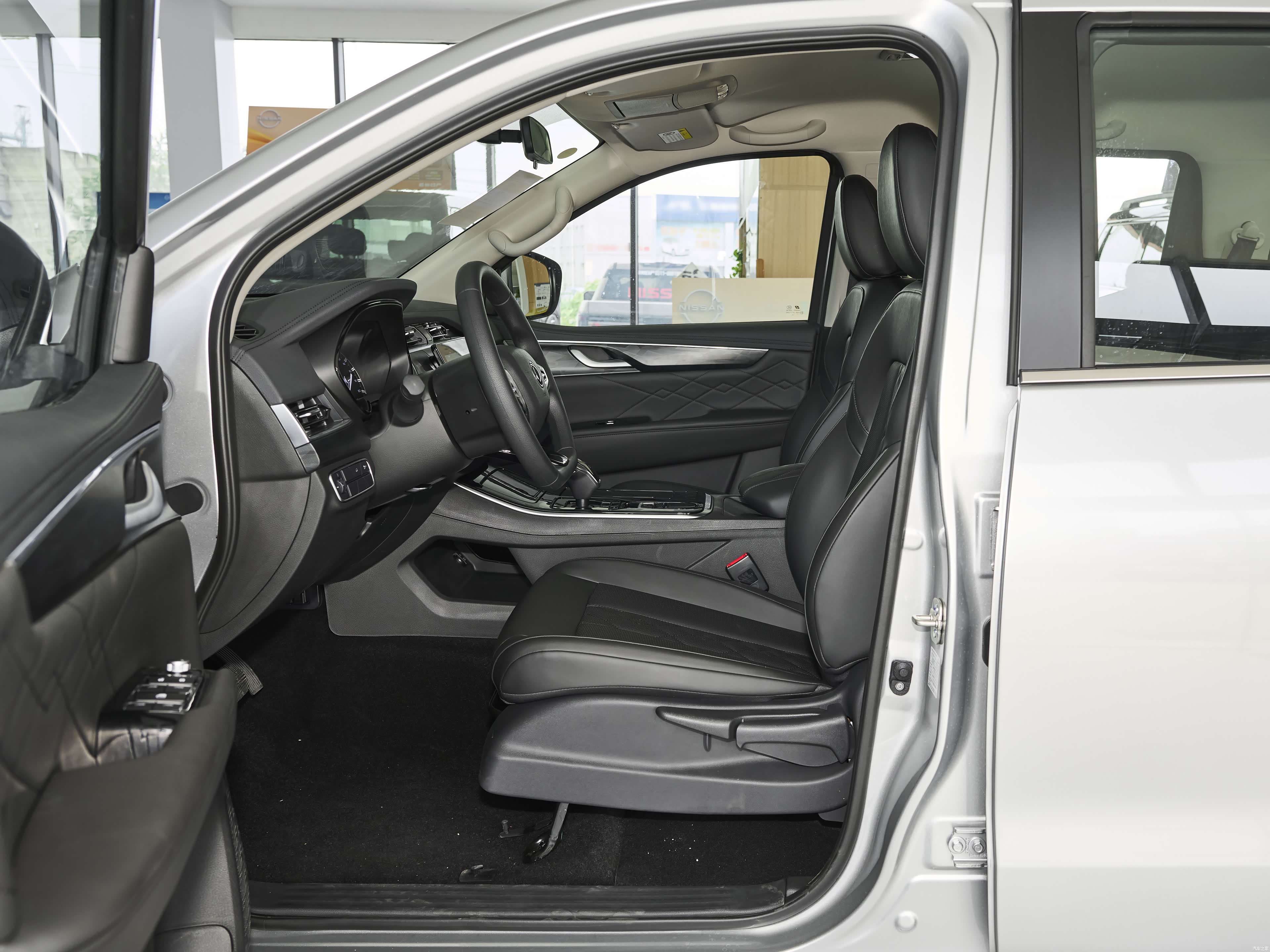 Zhengzhou Nissan Rui Qi Chun Dian Pi Ka Zna rich &mdash; Interior 1