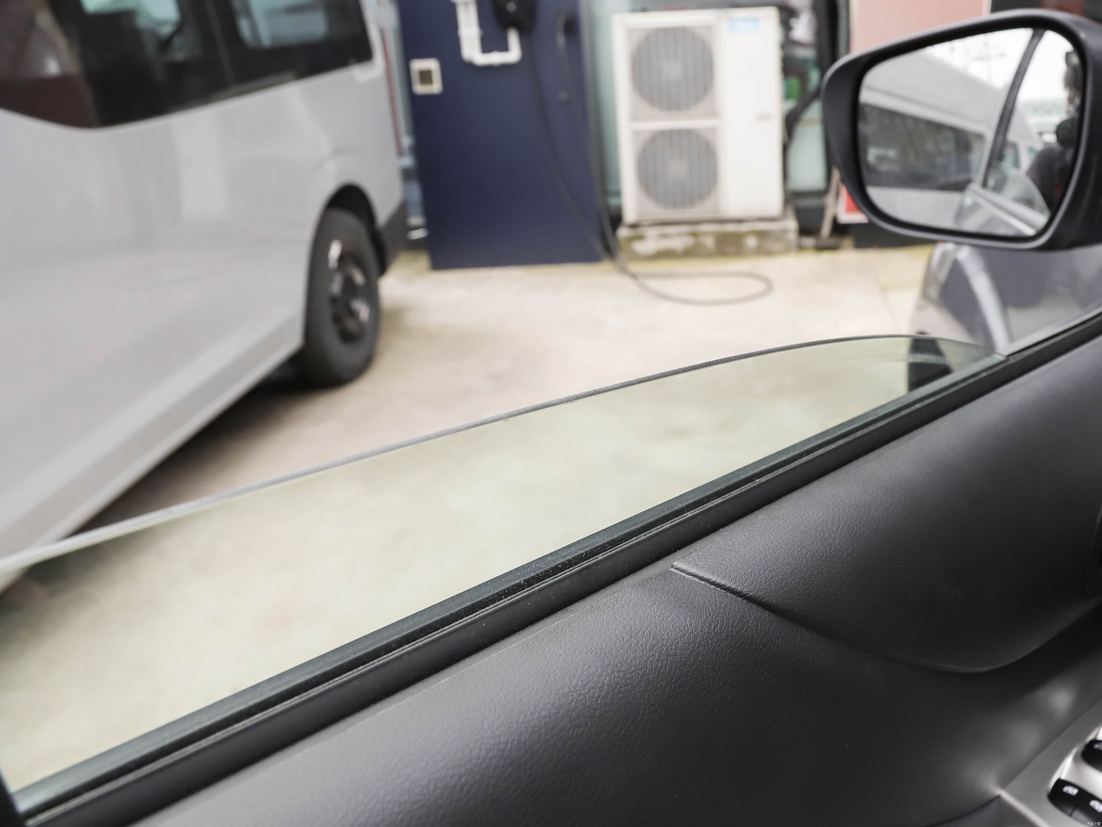Zhengzhou Nissan Rui Qi &mdash; Interior 4