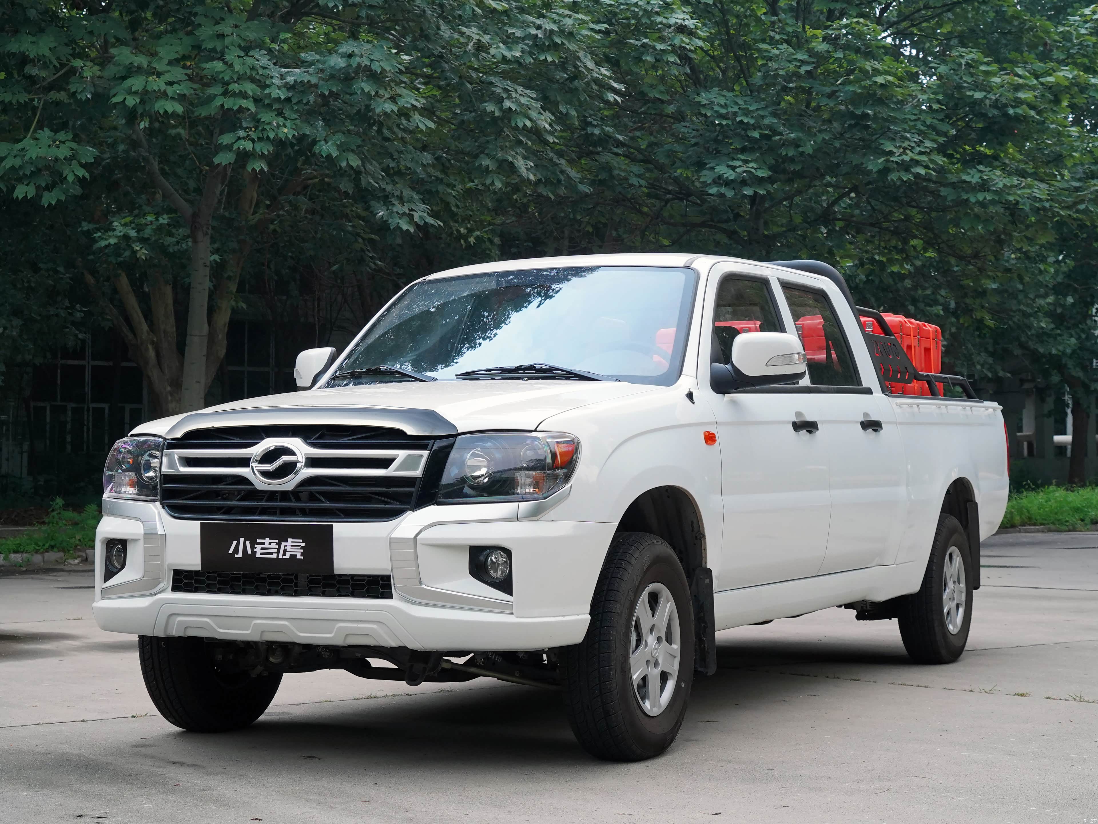 ZX Auto Xiao Lao Hu &mdash; Exterior 3