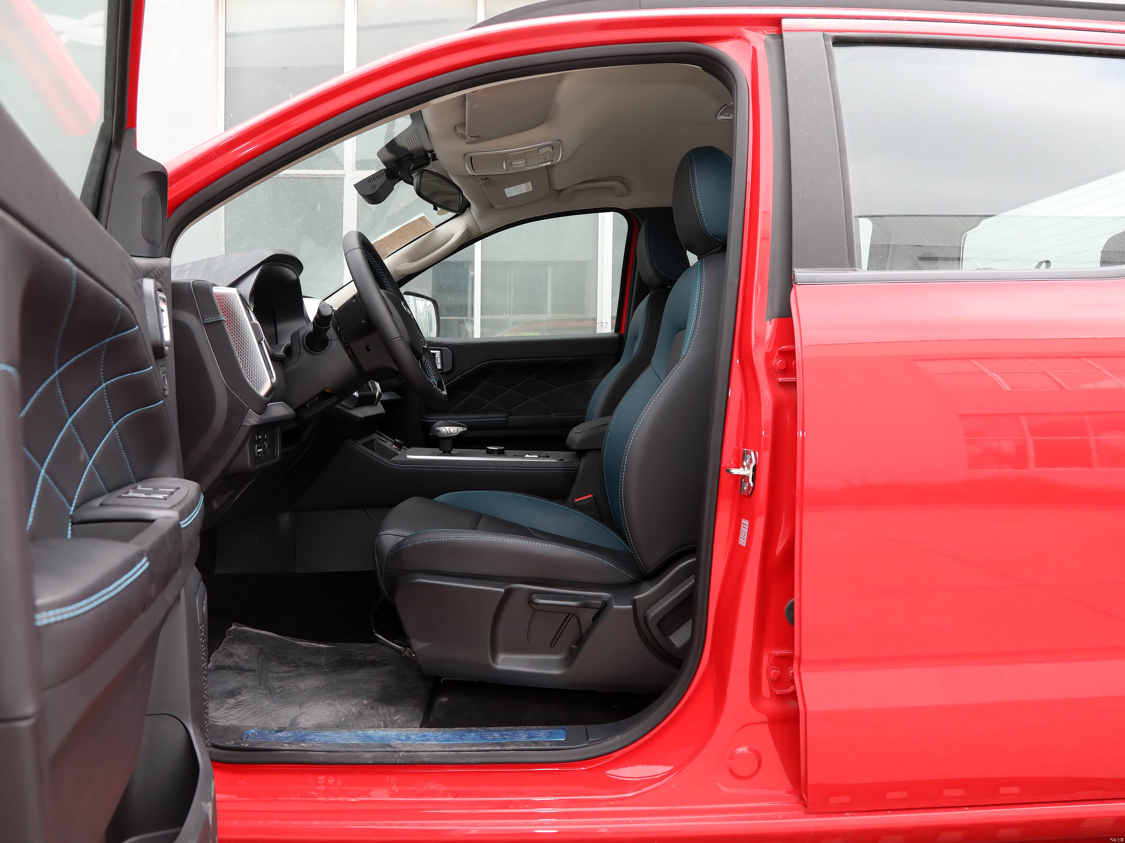 ZX Auto Zhong Xing 1949 &mdash; Interior 1