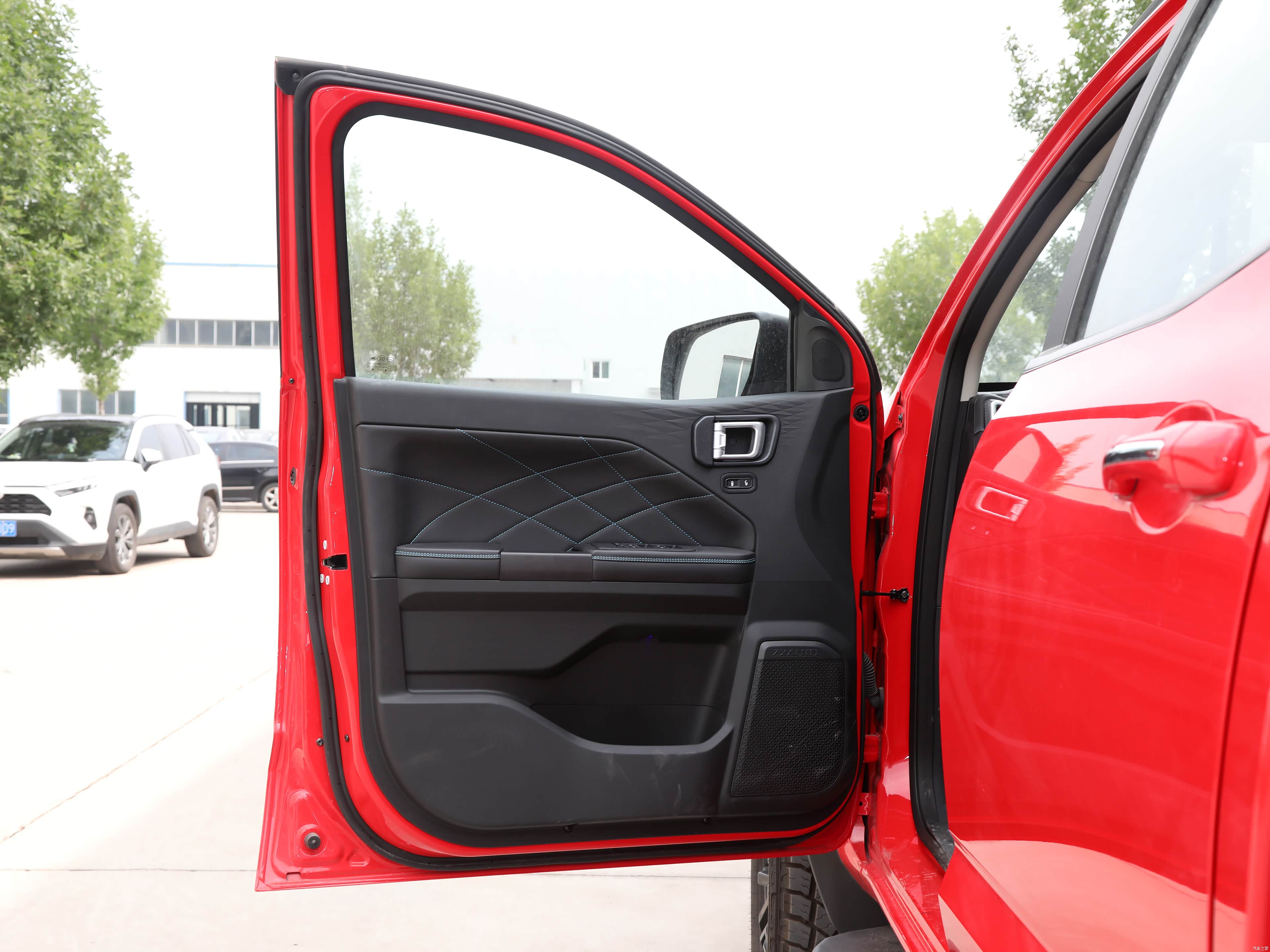 ZX Auto Zhong Xing 1949 &mdash; Interior 3