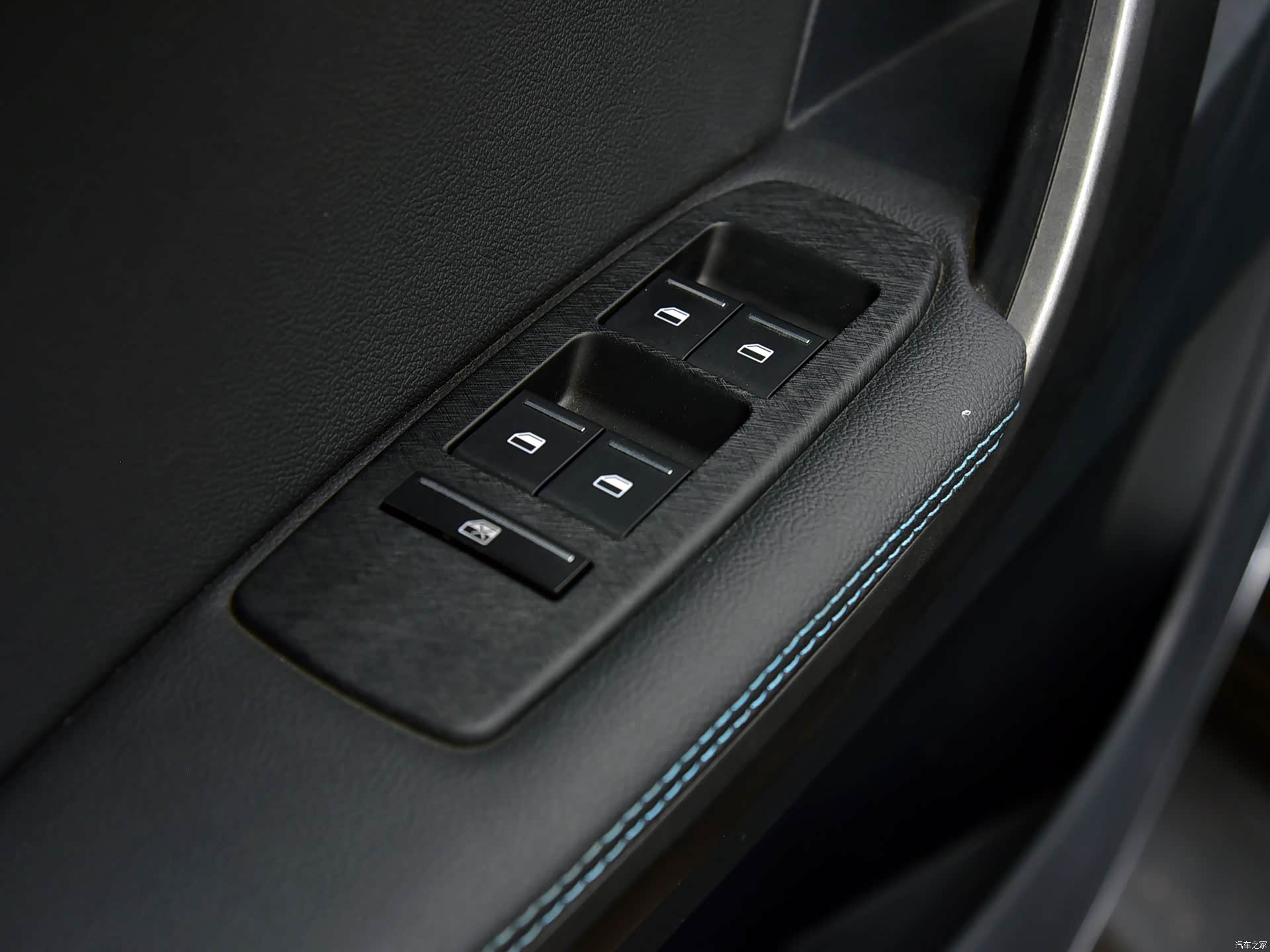 ZX Auto Zhong Xing 1986 &mdash; Interior 3